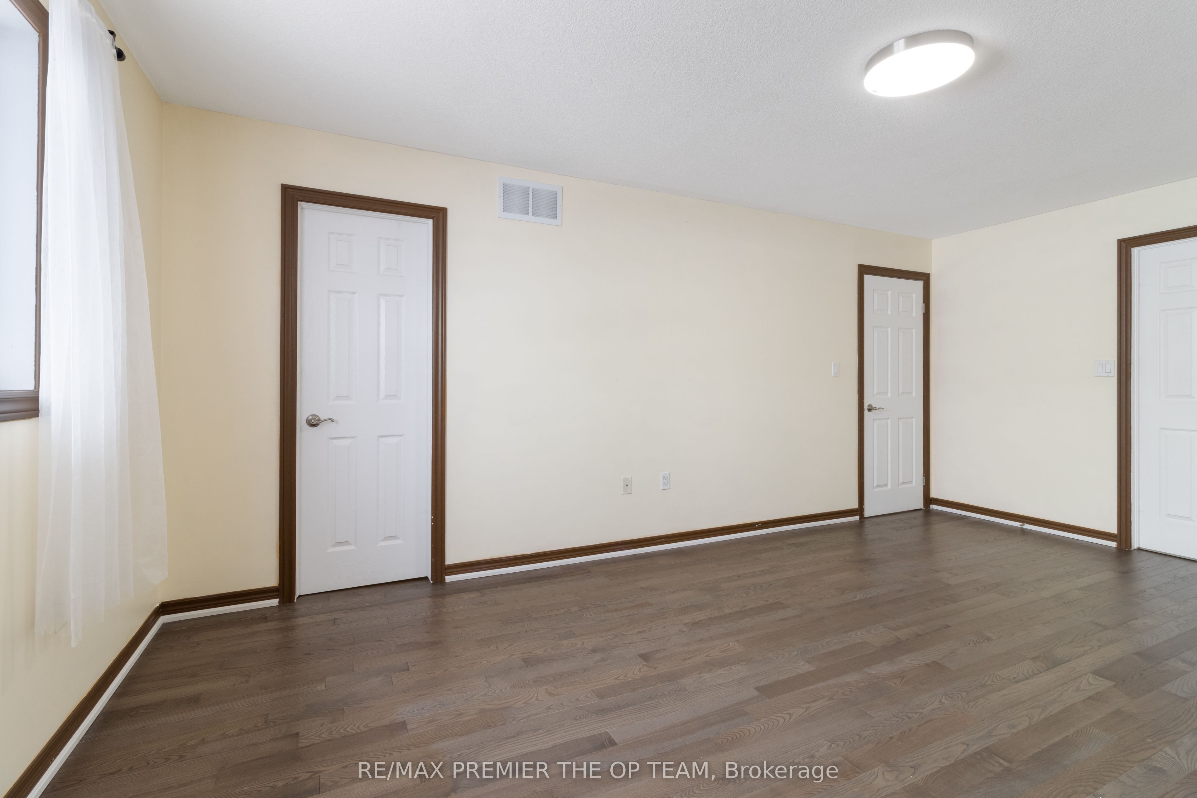 147 Pelech Crescent Property Photo 36