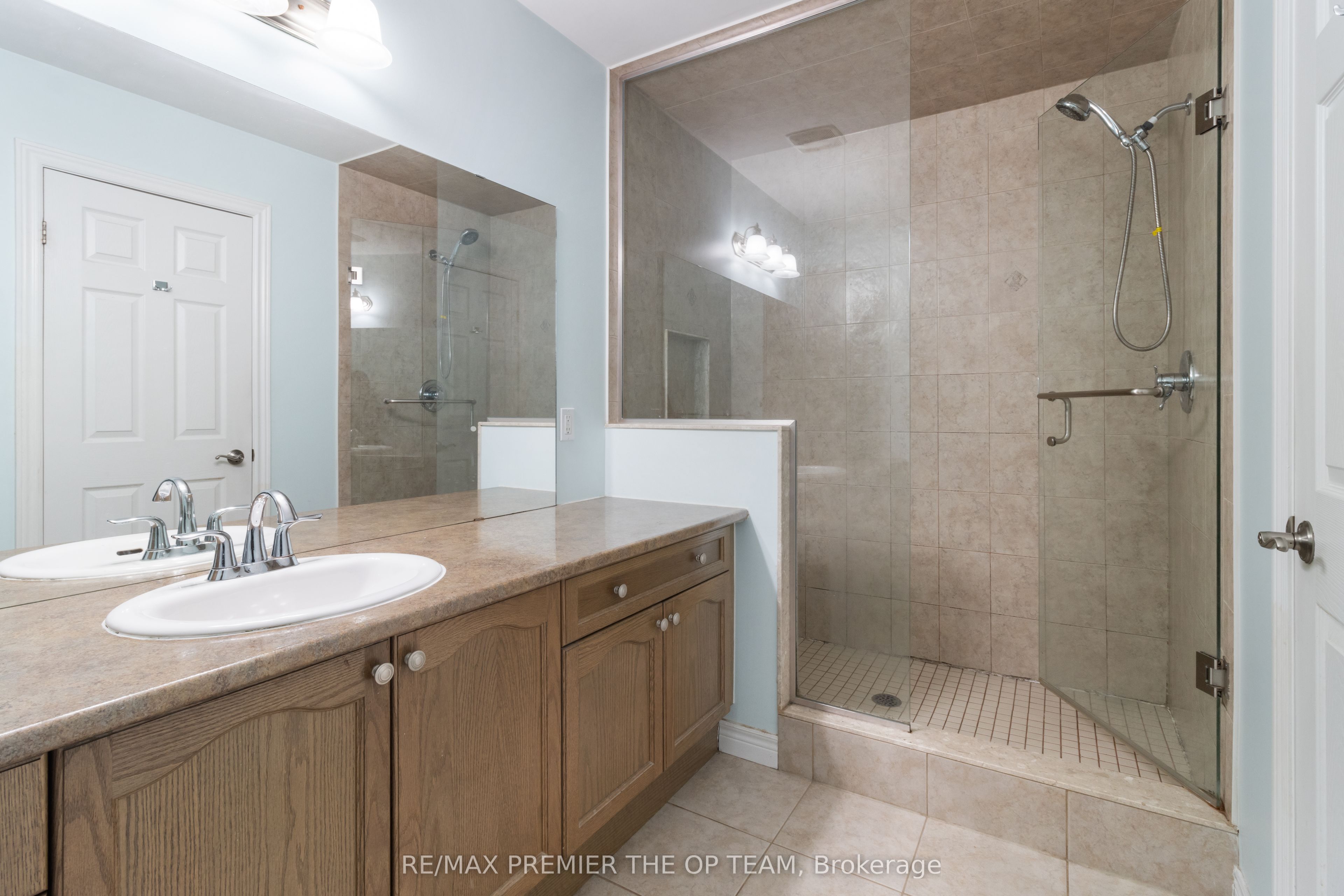 147 Pelech Crescent Property Photo 39