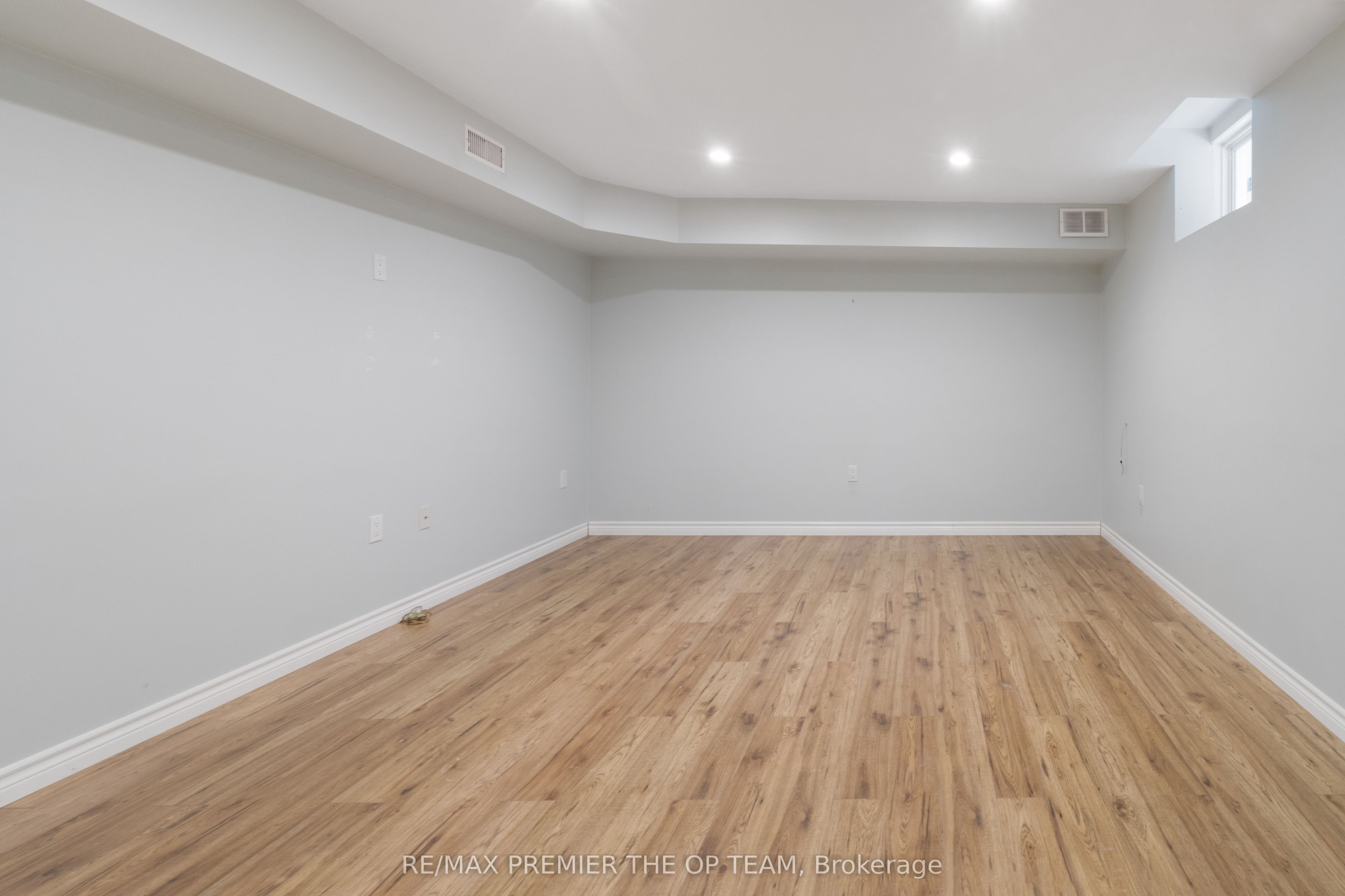 147 Pelech Crescent Property Photo 42