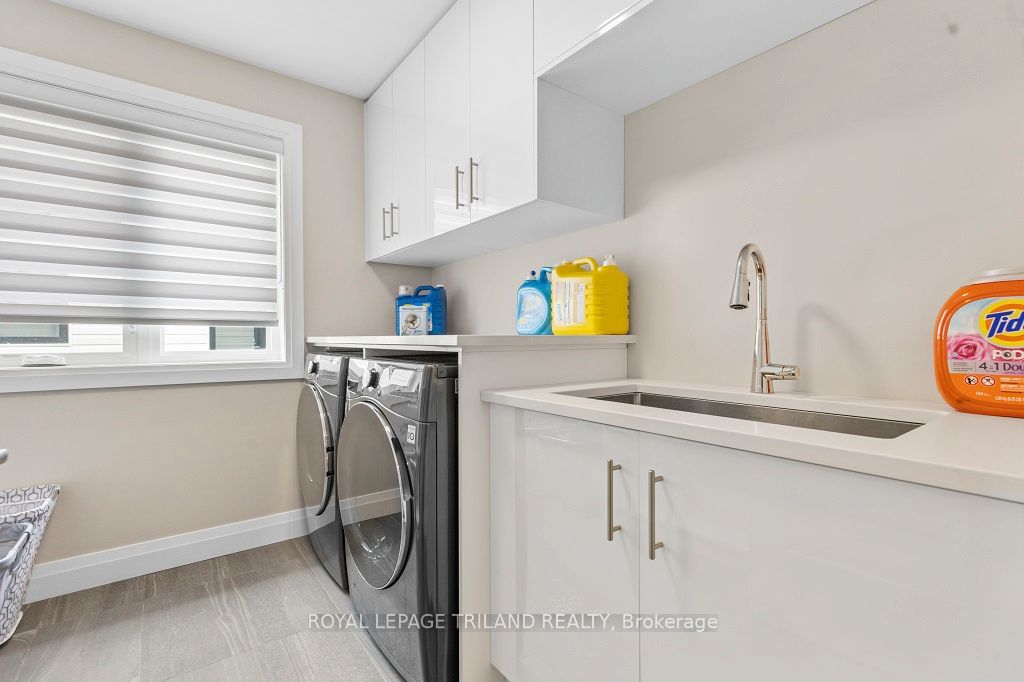 1592 Applerock Avenue Property Photo 16
