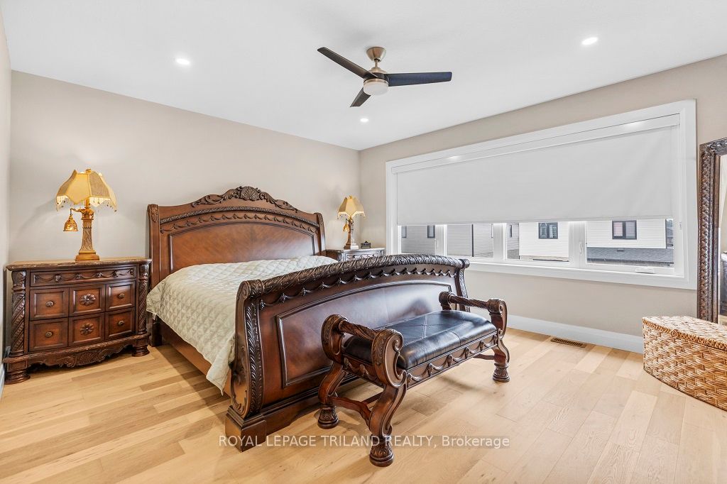 1592 Applerock Avenue Property Photo 18