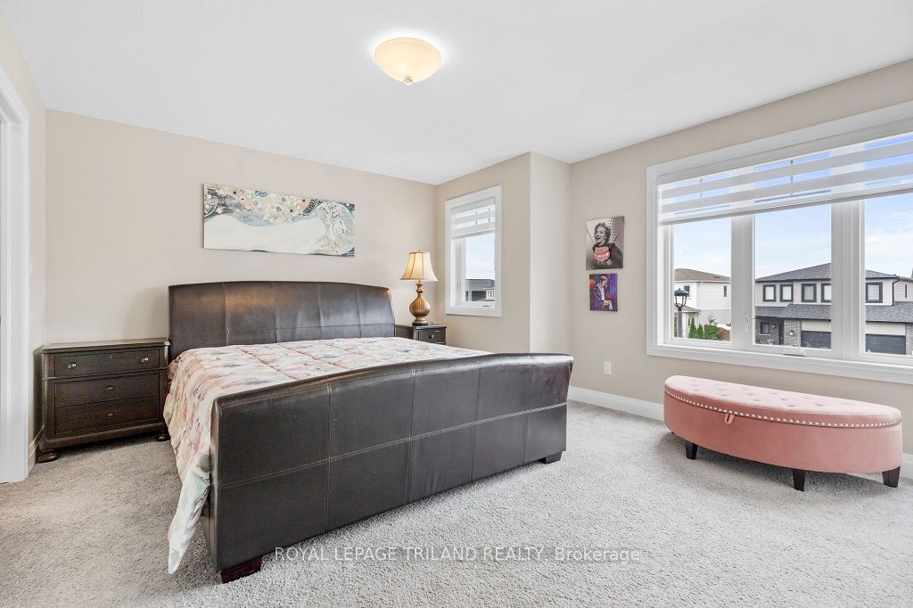 1592 Applerock Avenue Property Photo 23