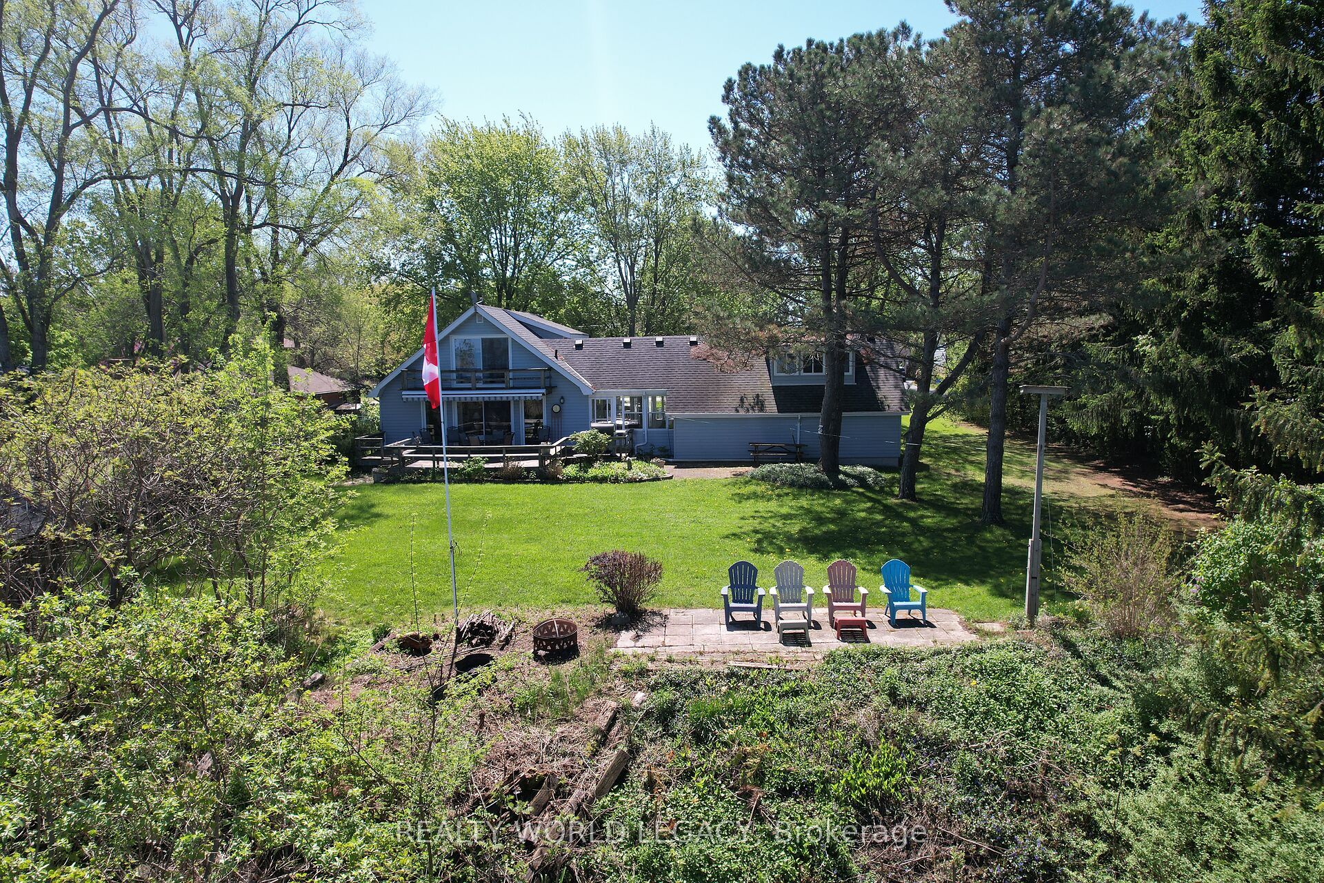 4718 Lakeside St Property Photo