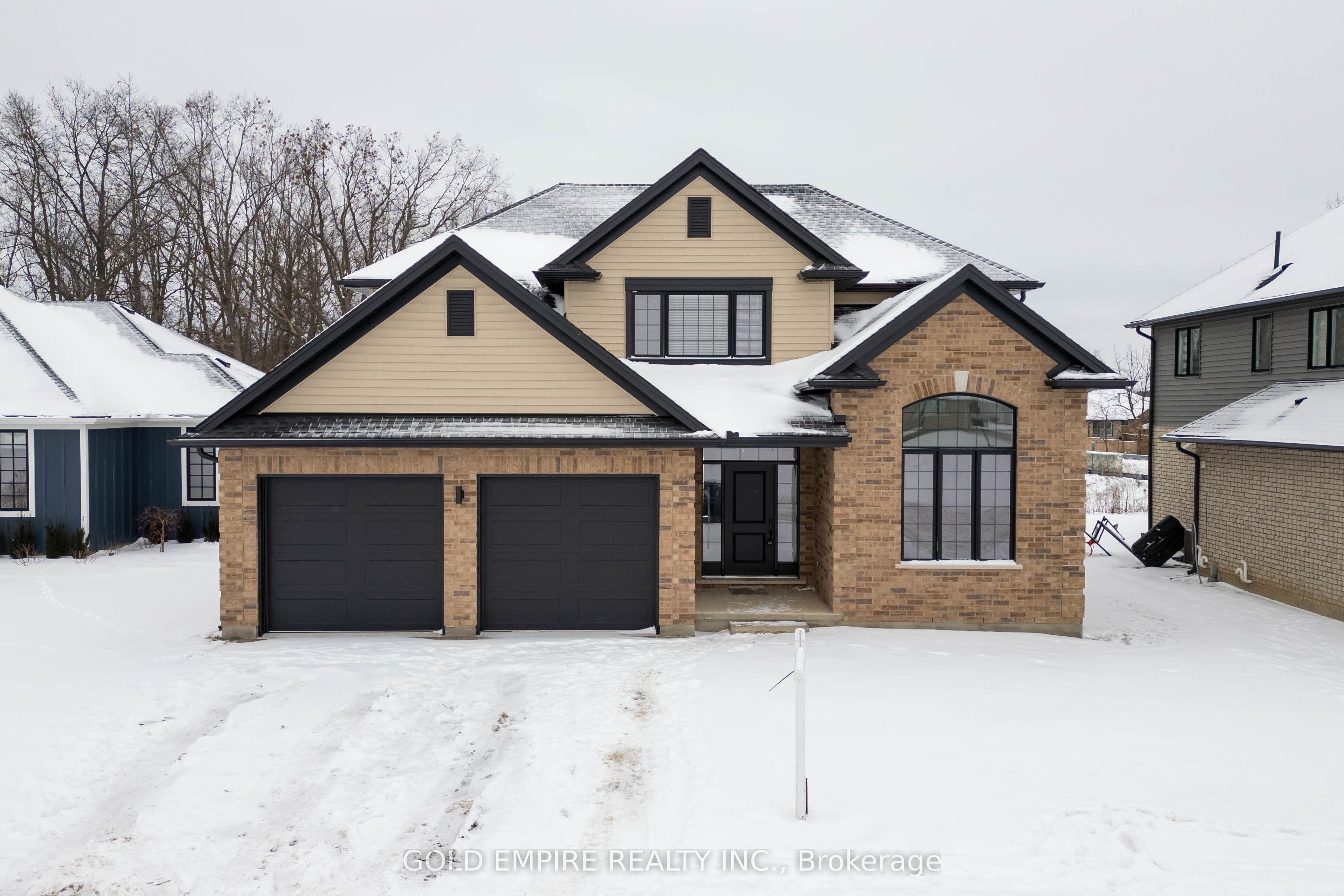 2177 Lockwood Cres Property Photo