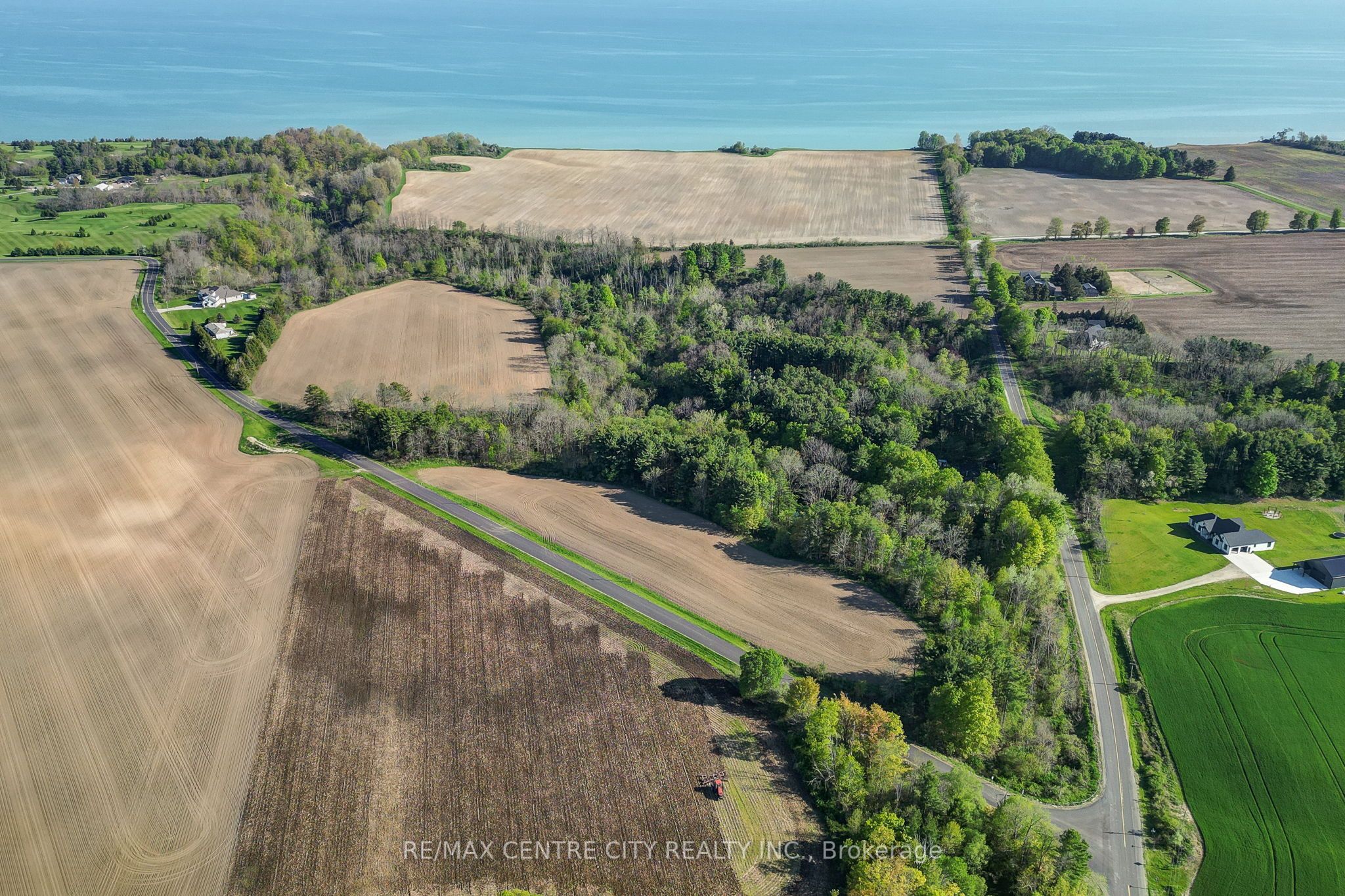 35035 Lake Line Property Photo 4