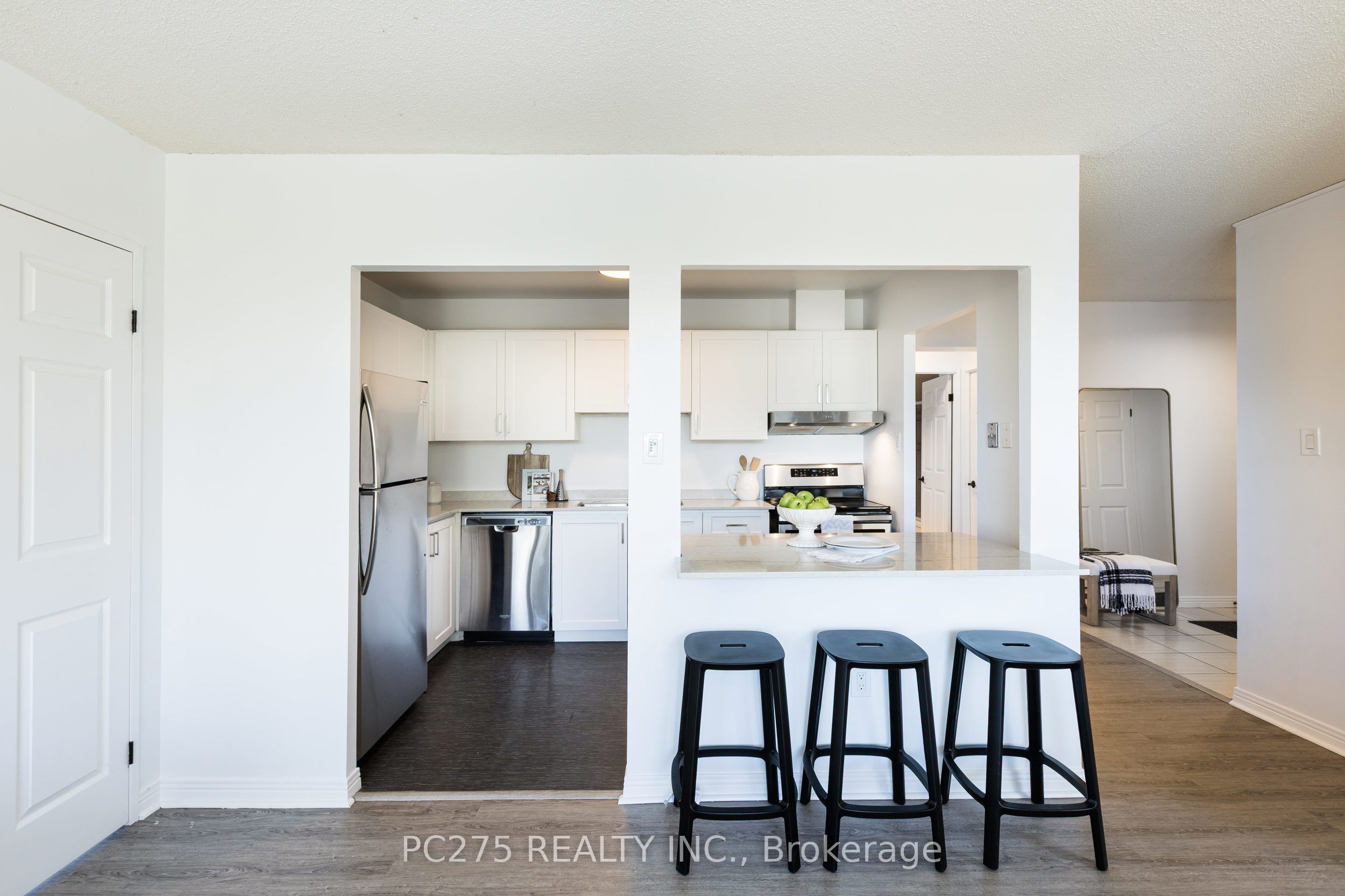 549 Ridout Street N 407 Property Photo 10