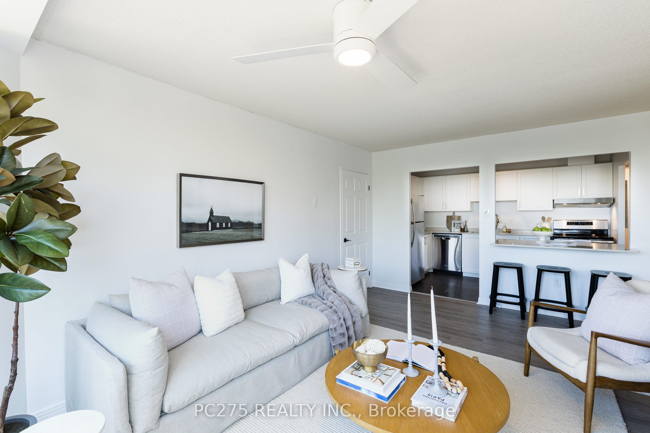 549 Ridout Street N 407 Property Photo 12