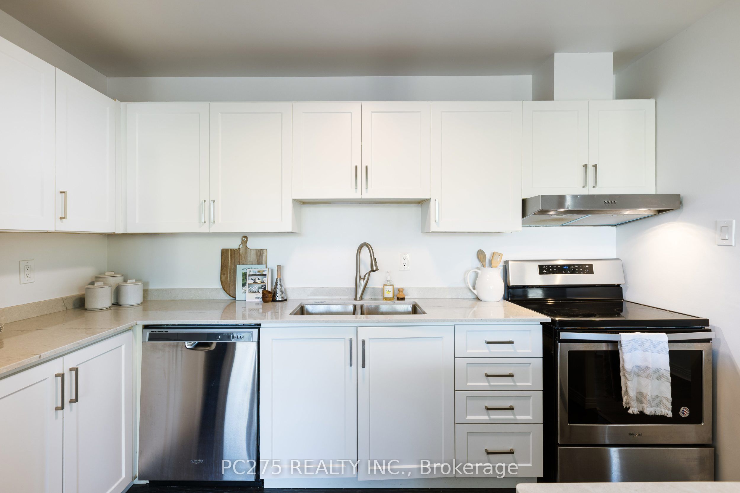 549 Ridout Street N 407 Property Photo 13