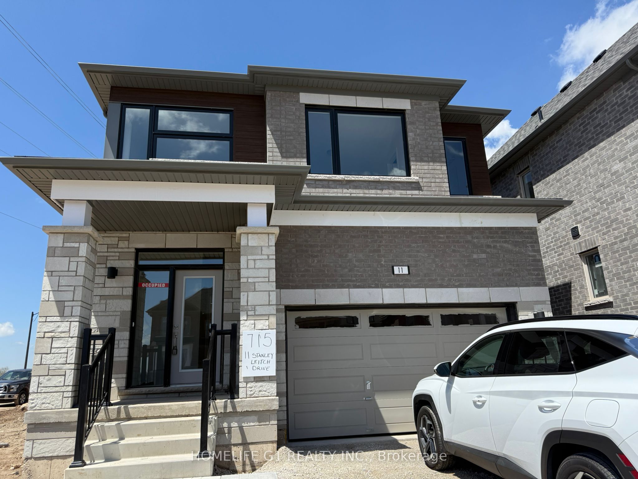 11 Stanley Cres Property Photo