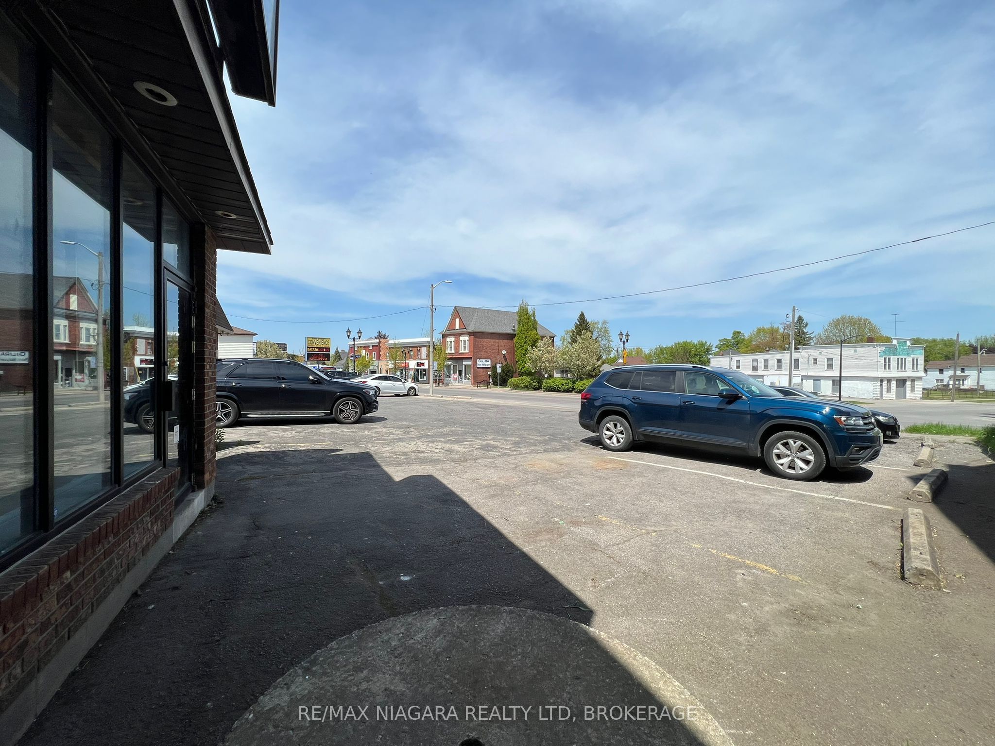 6119 Main Street Property Photo 10