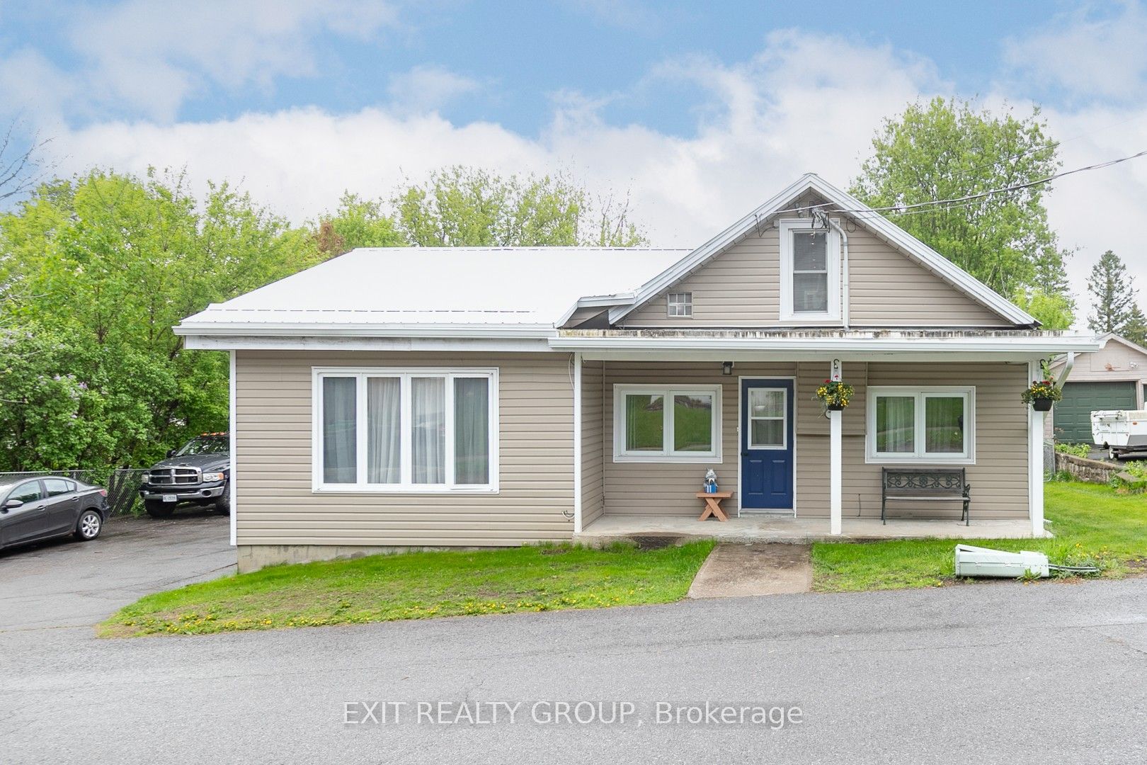 11 Finnegan Drive Property Photo 1