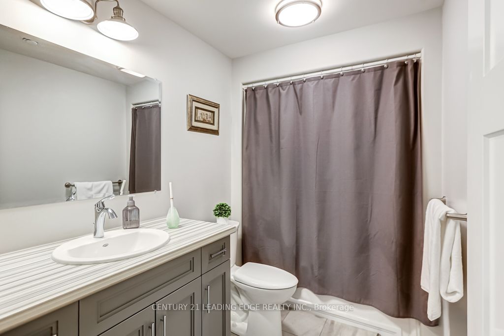138 Hiddenvalley Drive Property Photo 32