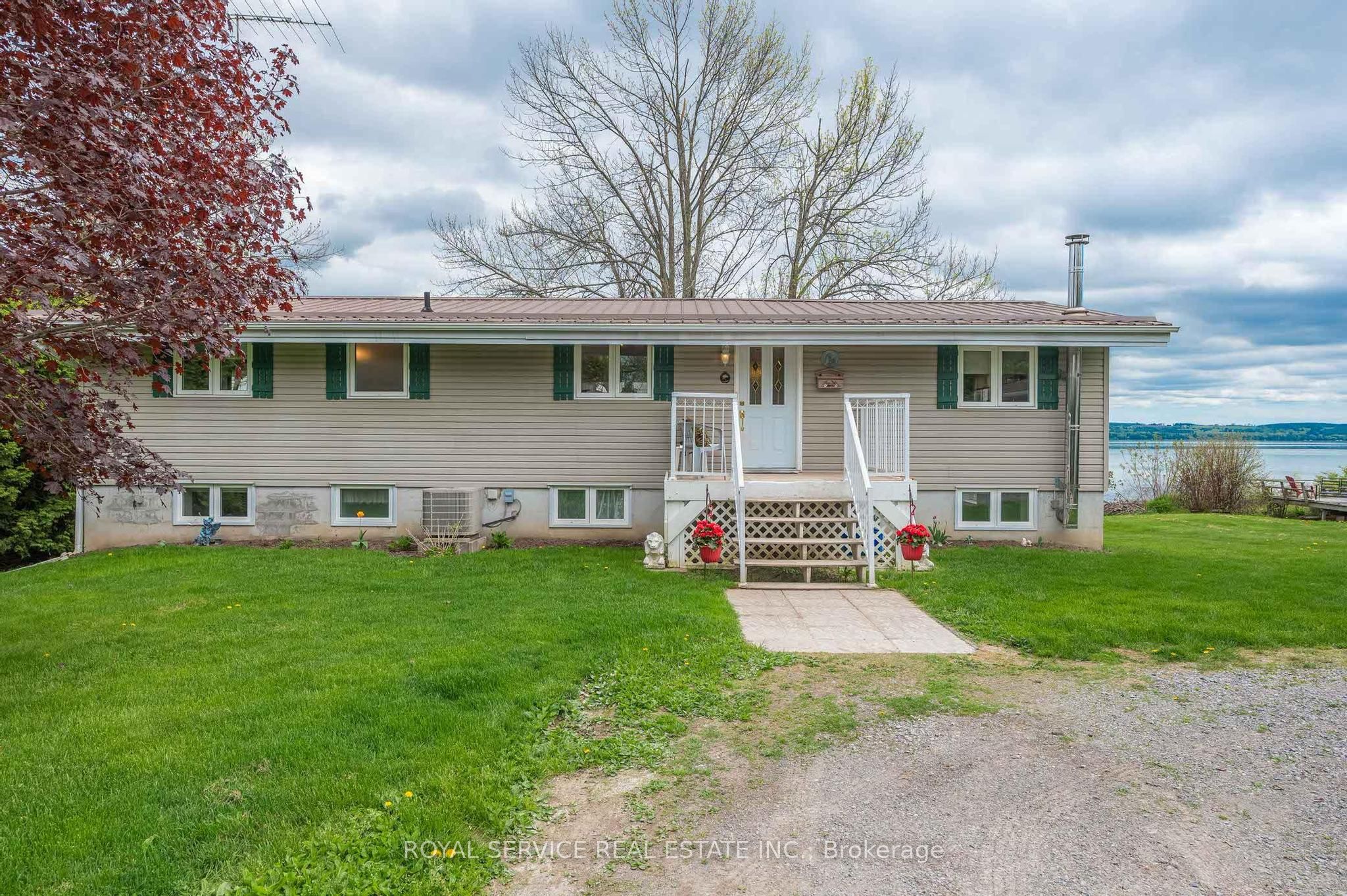 537 Foley Road Property Photo 4