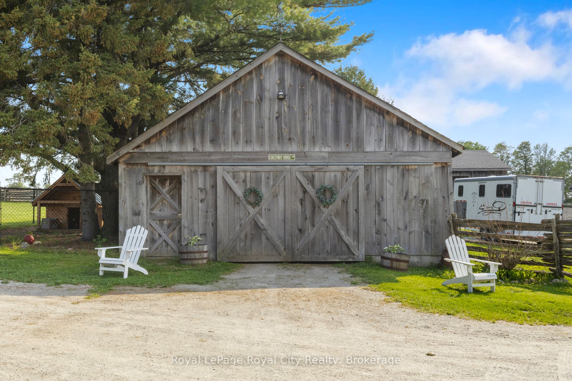 5228 First Line Property Photo 40