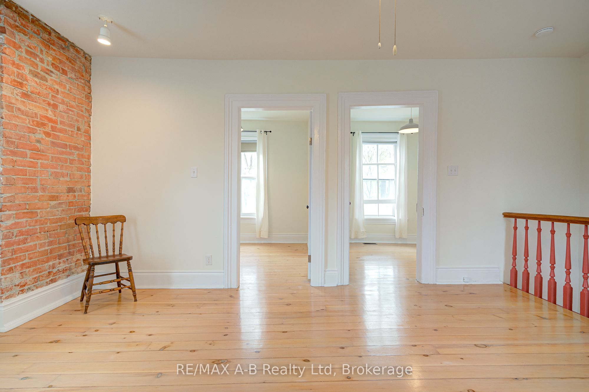 258 Douro Street Property Photo 33