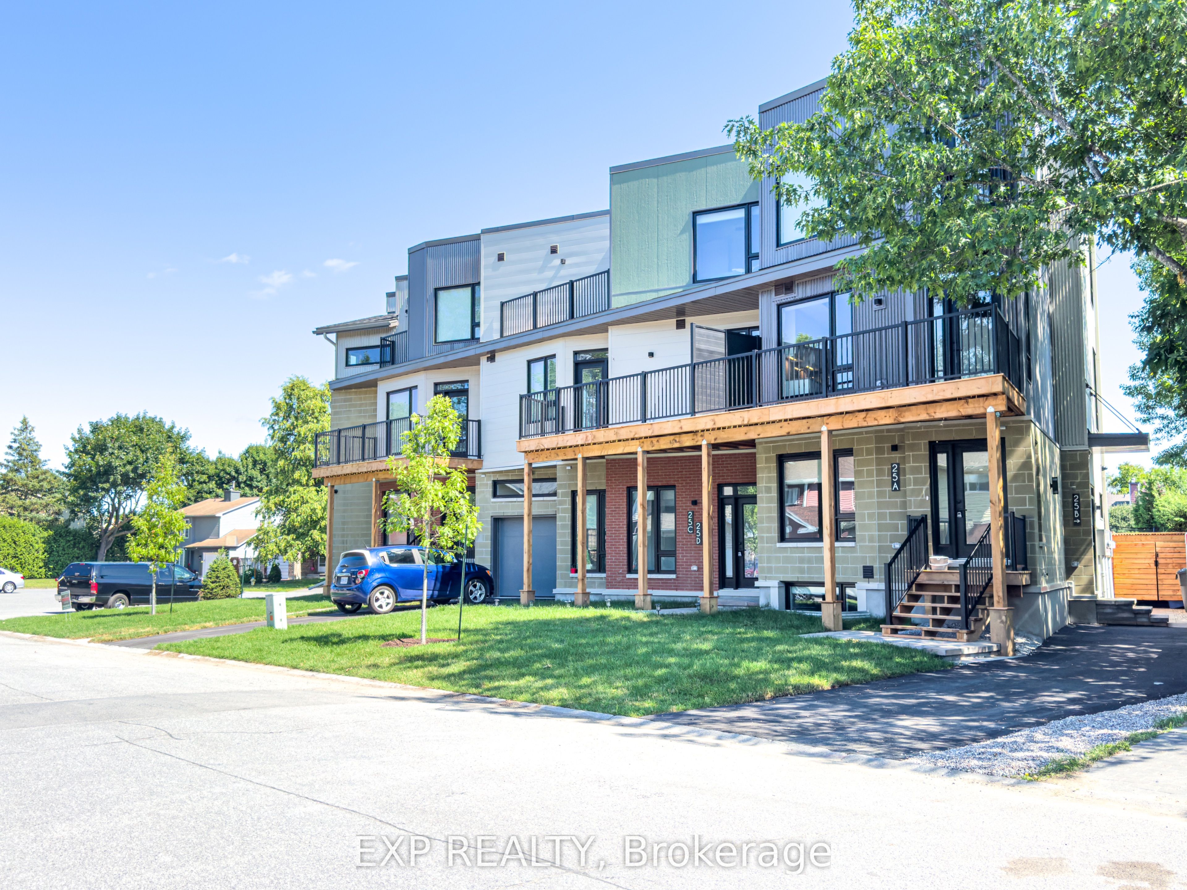 25 Fair Oaks Crescent A Property Photo 1