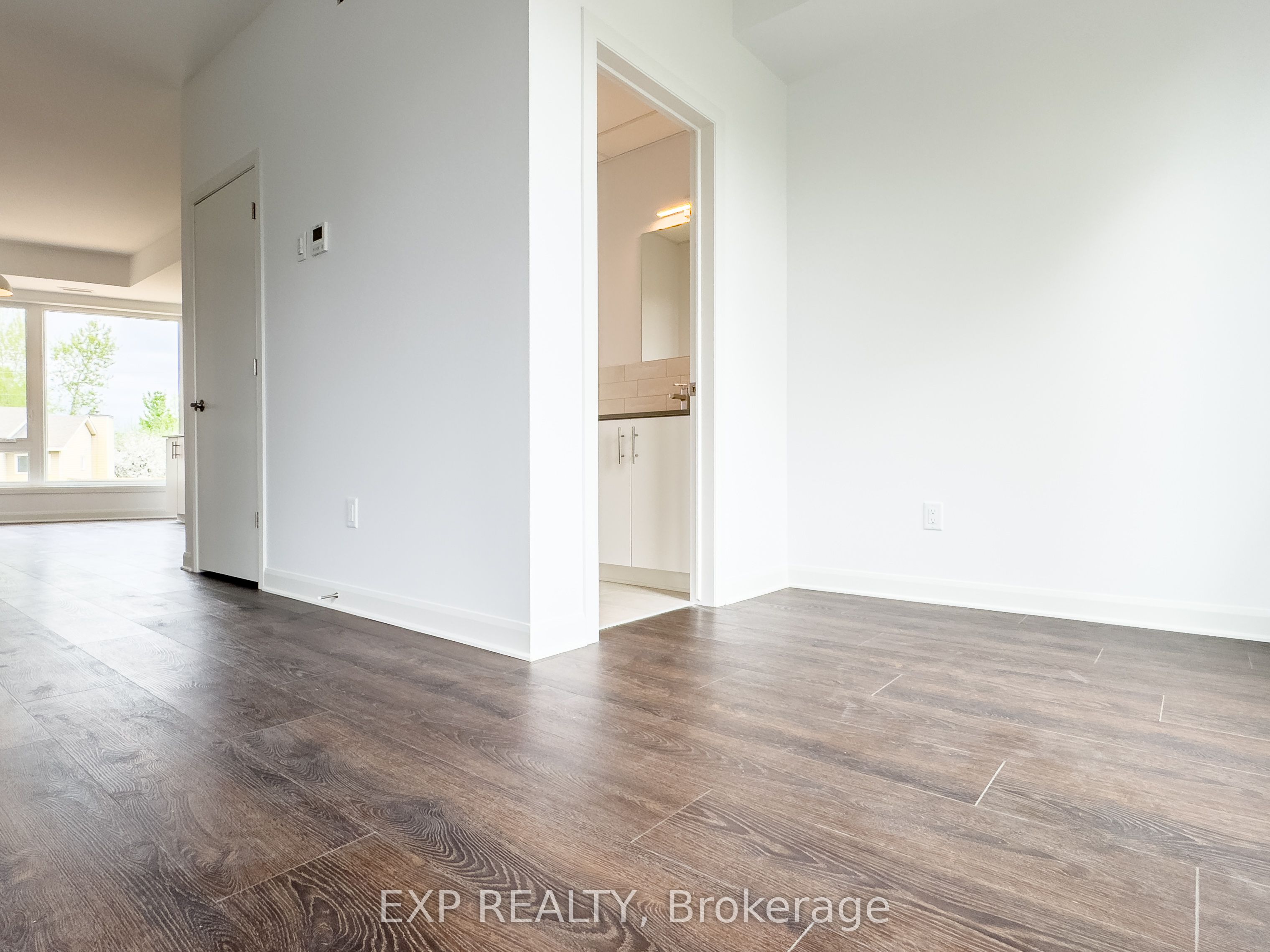 #a - 25 Fair Oaks Crescent Property Photo 14