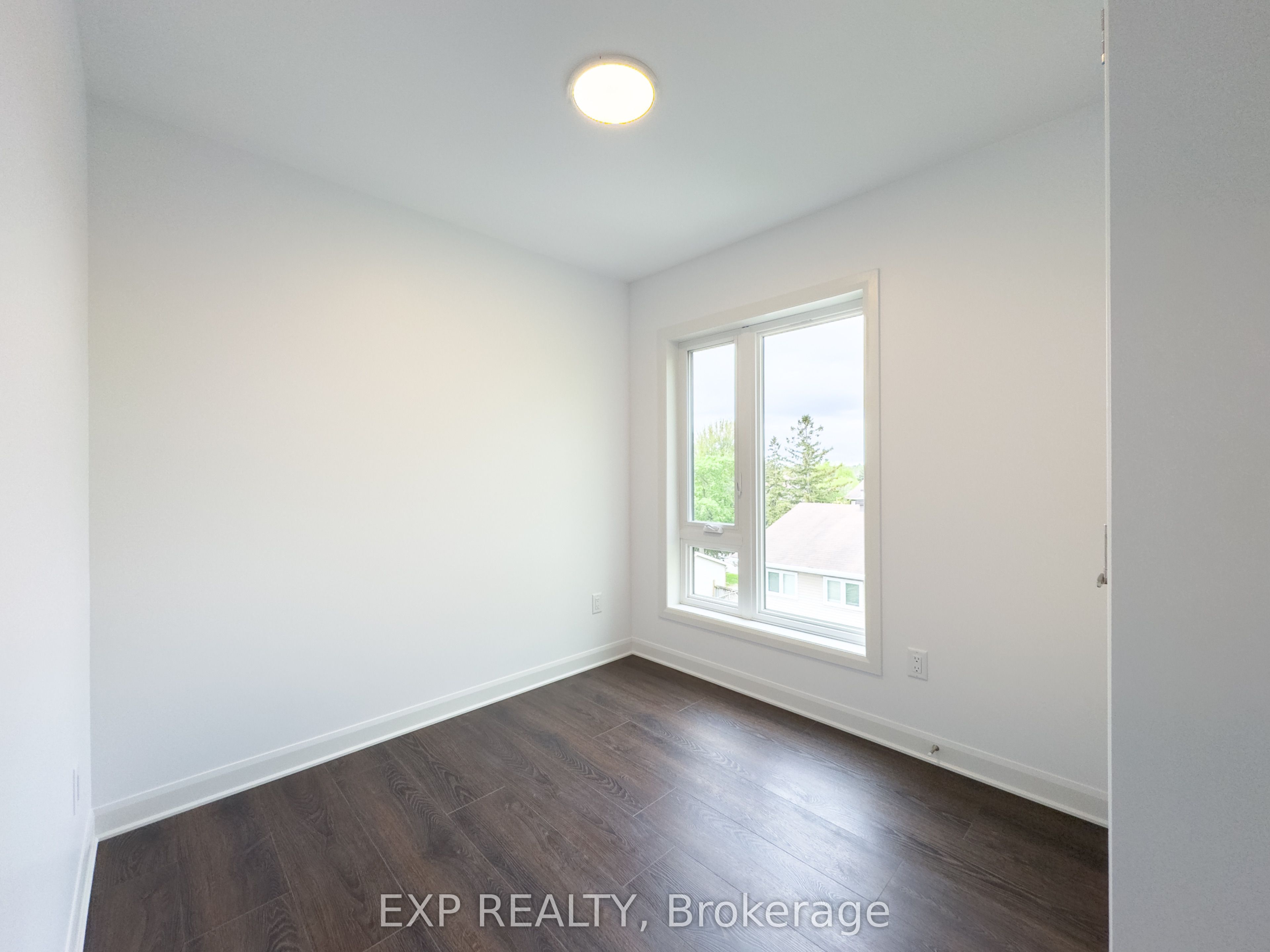 #a - 25 Fair Oaks Crescent Property Photo 18