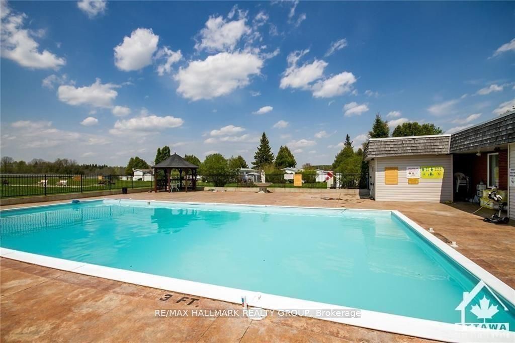 12 Seaborne Private Property Photo 36