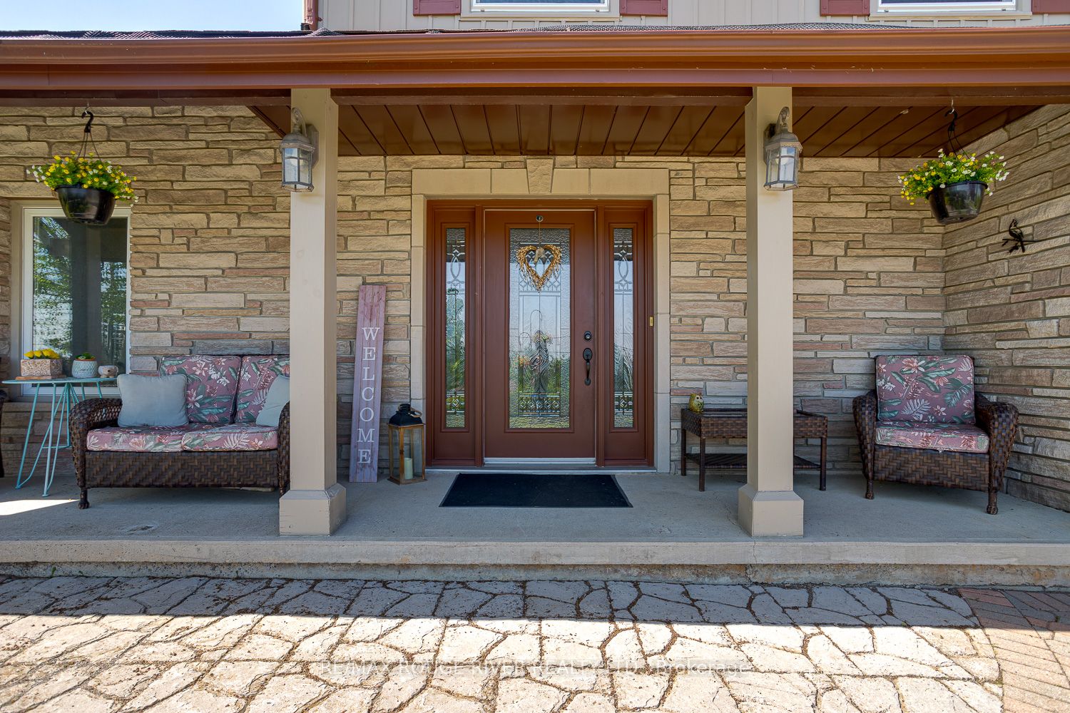 10 Lakeview Heights Property Photo 6