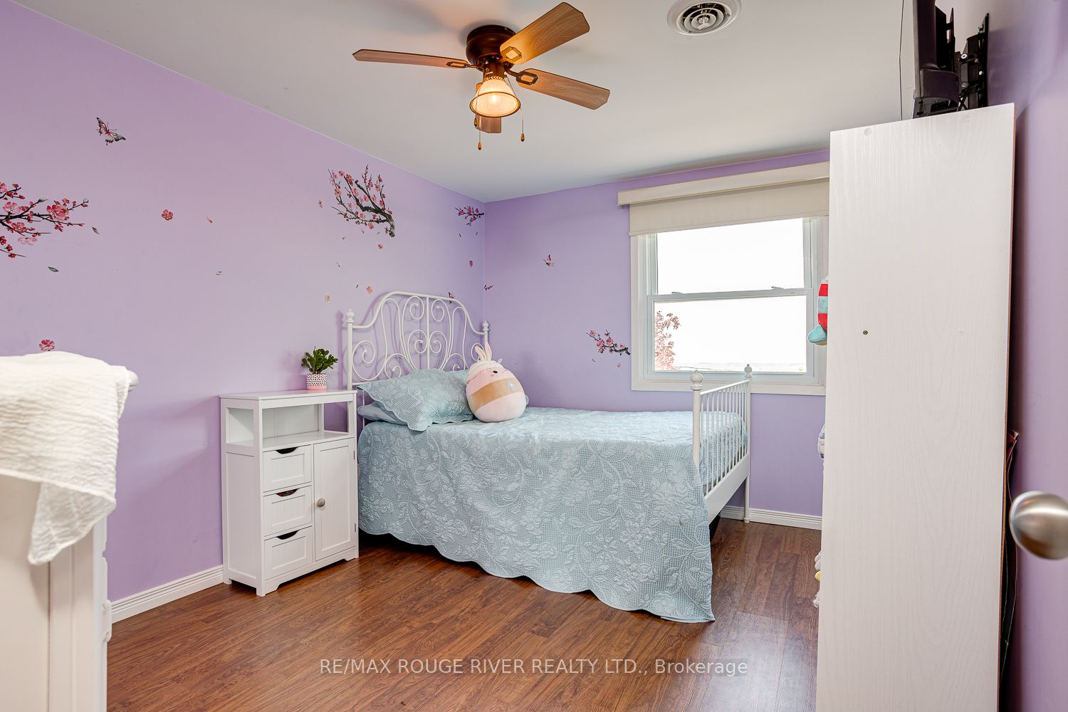 10 Lakeview Heights Property Photo 32