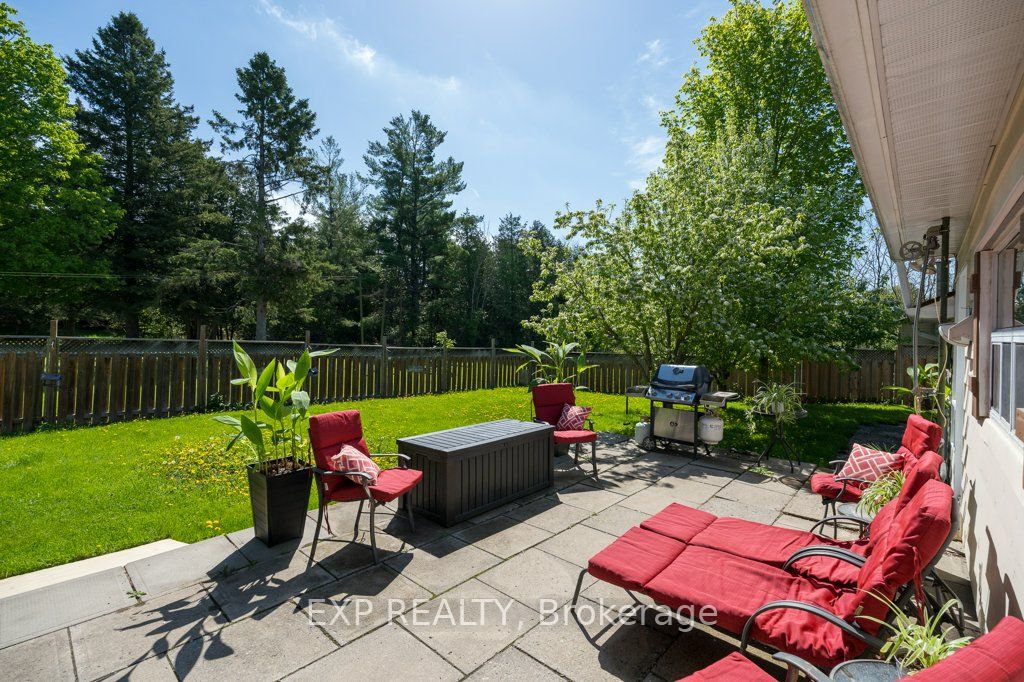8 North Maloney Street Property Photo 1