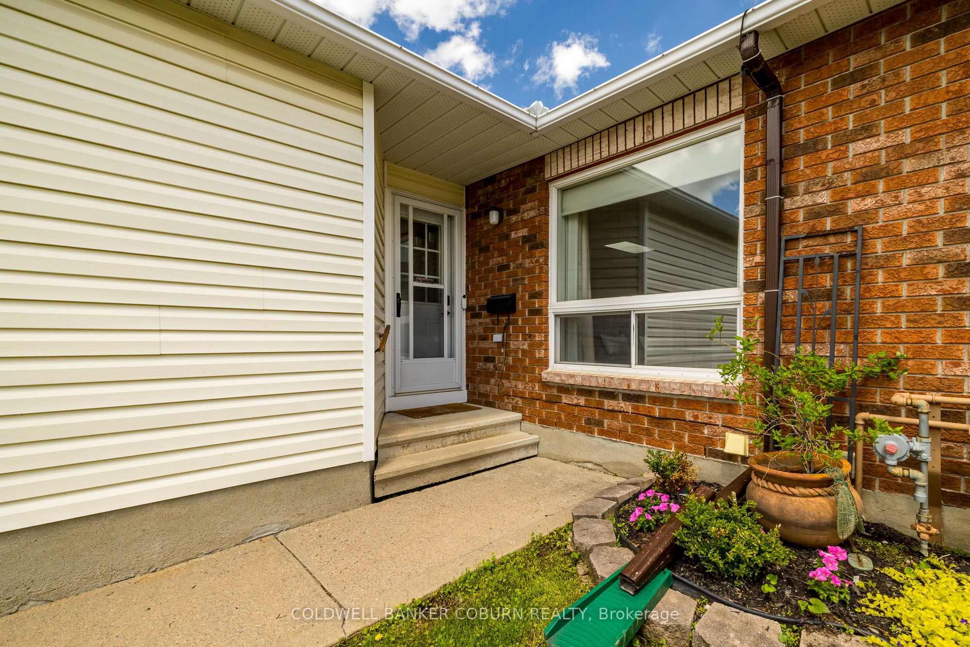 803 Eighth Street Property Photo 2