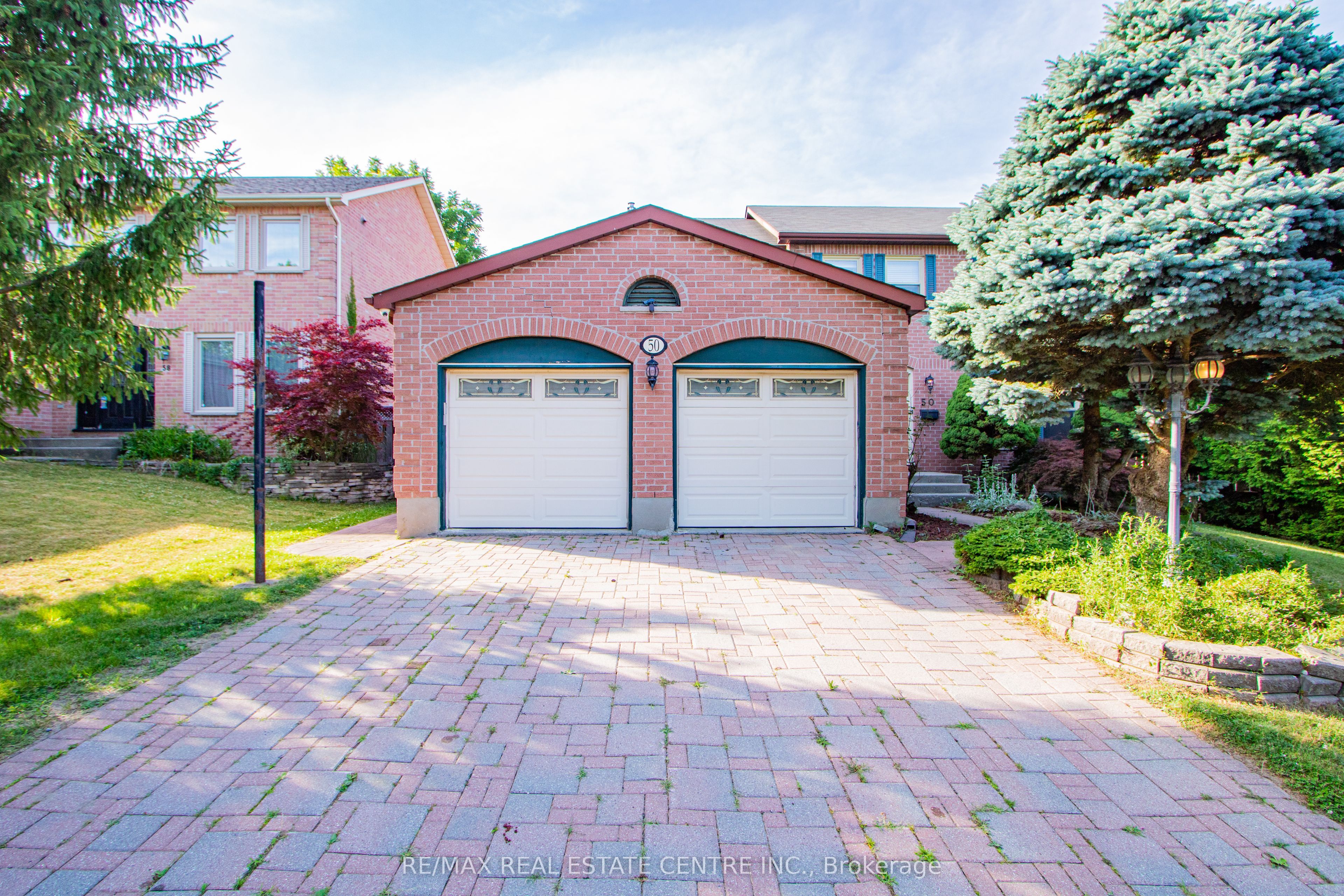 50 Ambleside Drive Property Photo 1