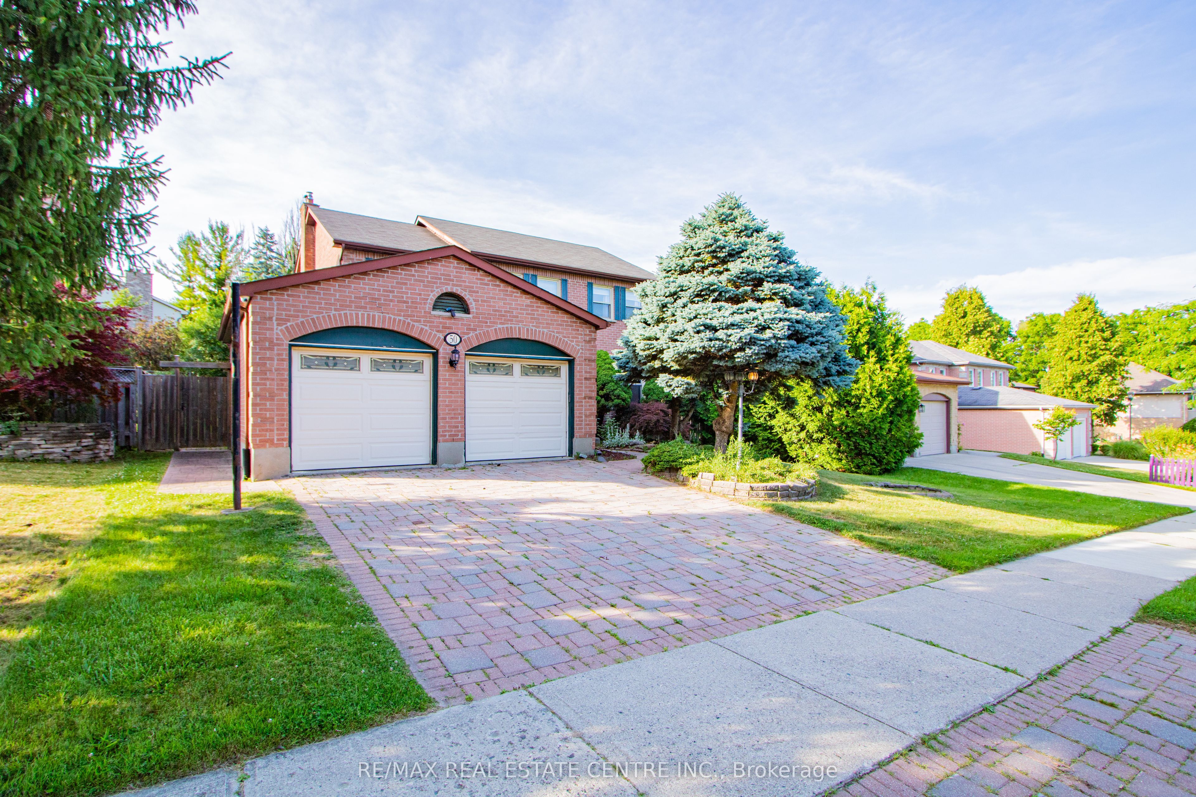 50 Ambleside Drive Property Photo 4