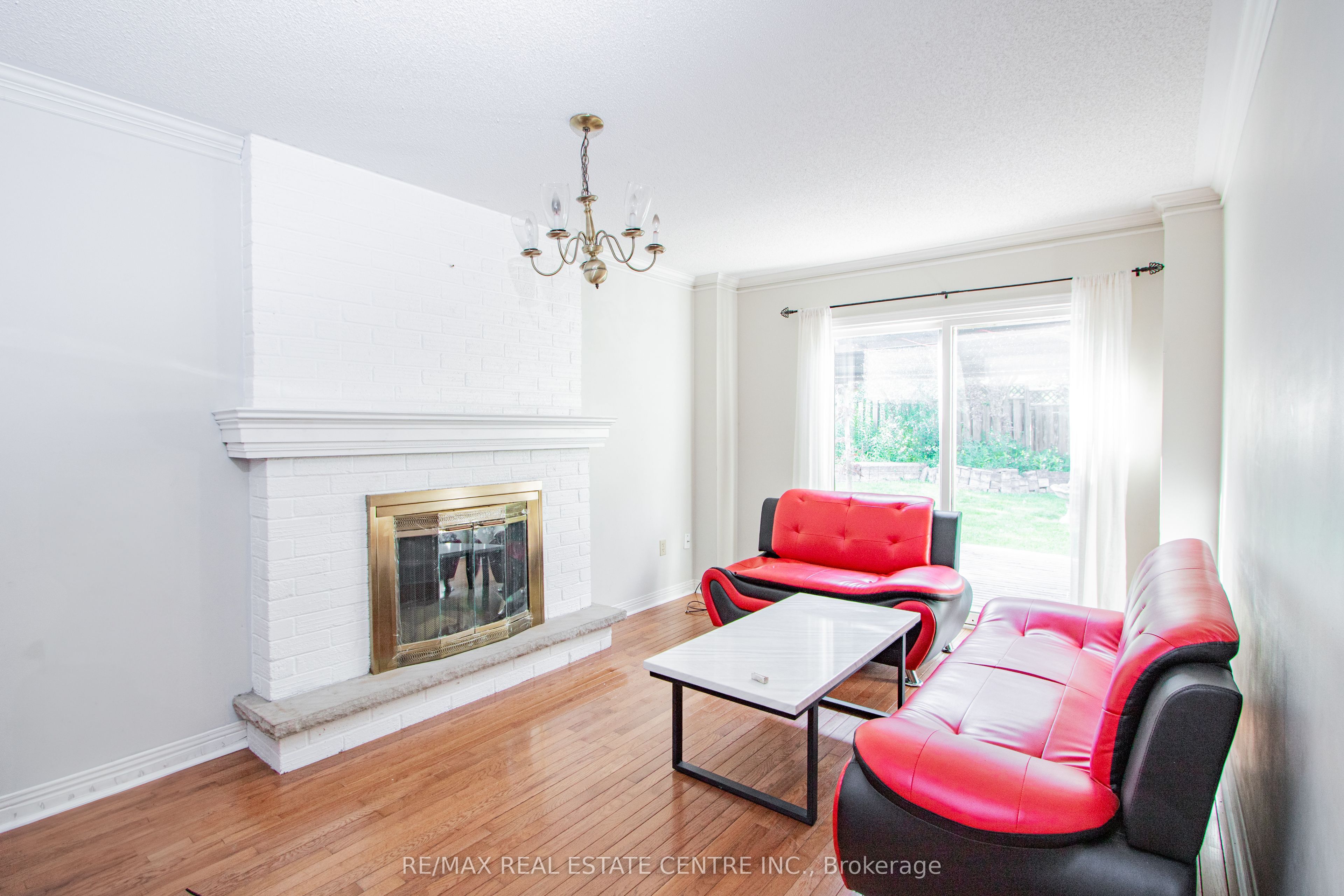 50 Ambleside Drive Property Photo 13