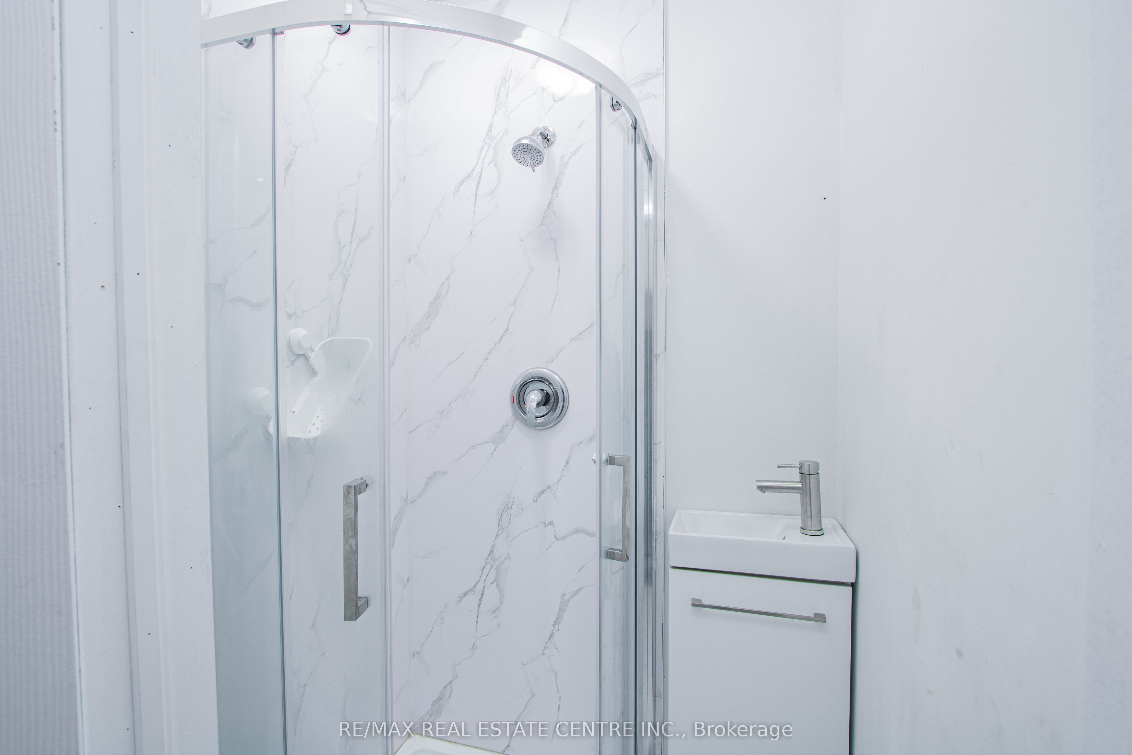 50 Ambleside Drive Property Photo 21