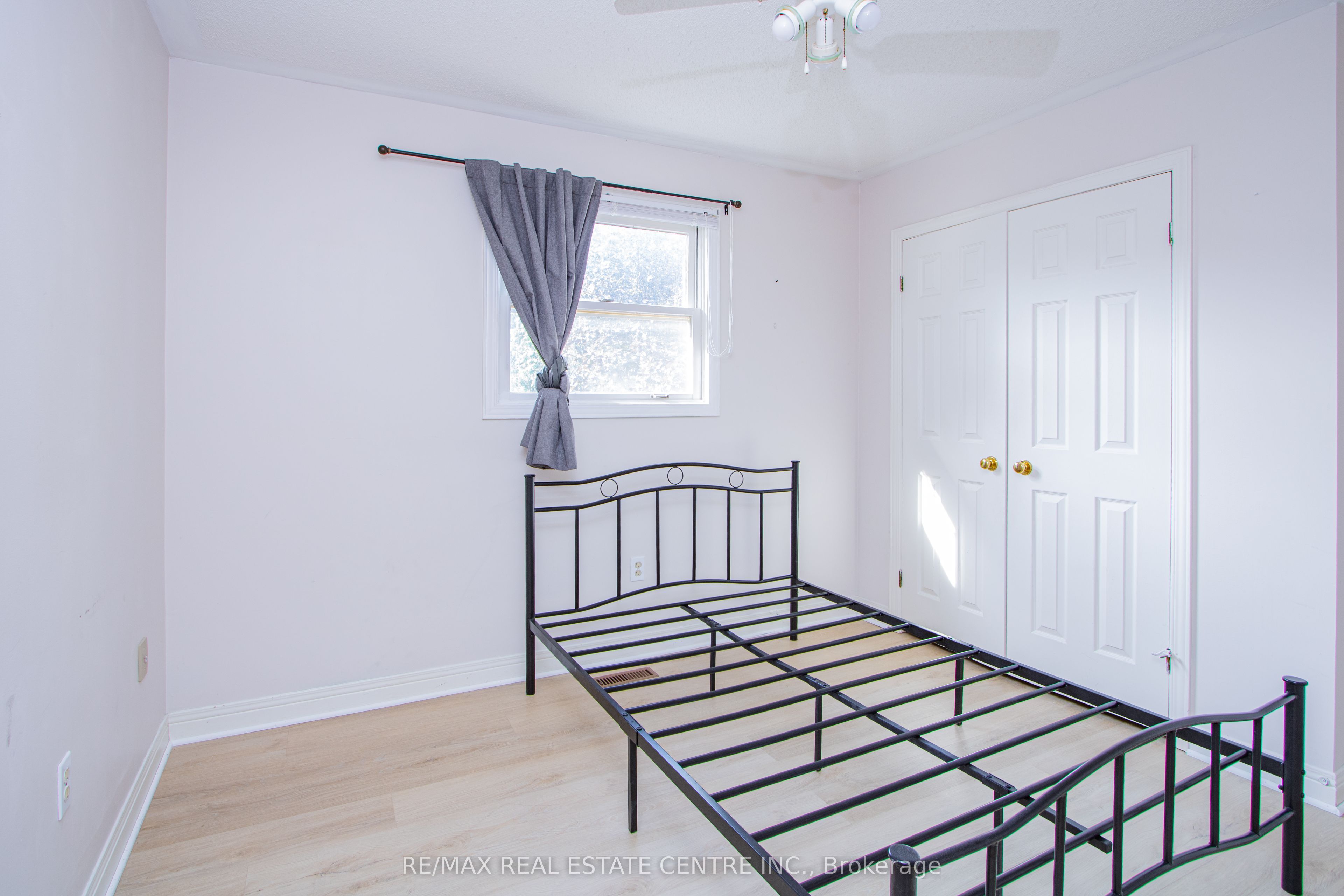 50 Ambleside Drive Property Photo 28