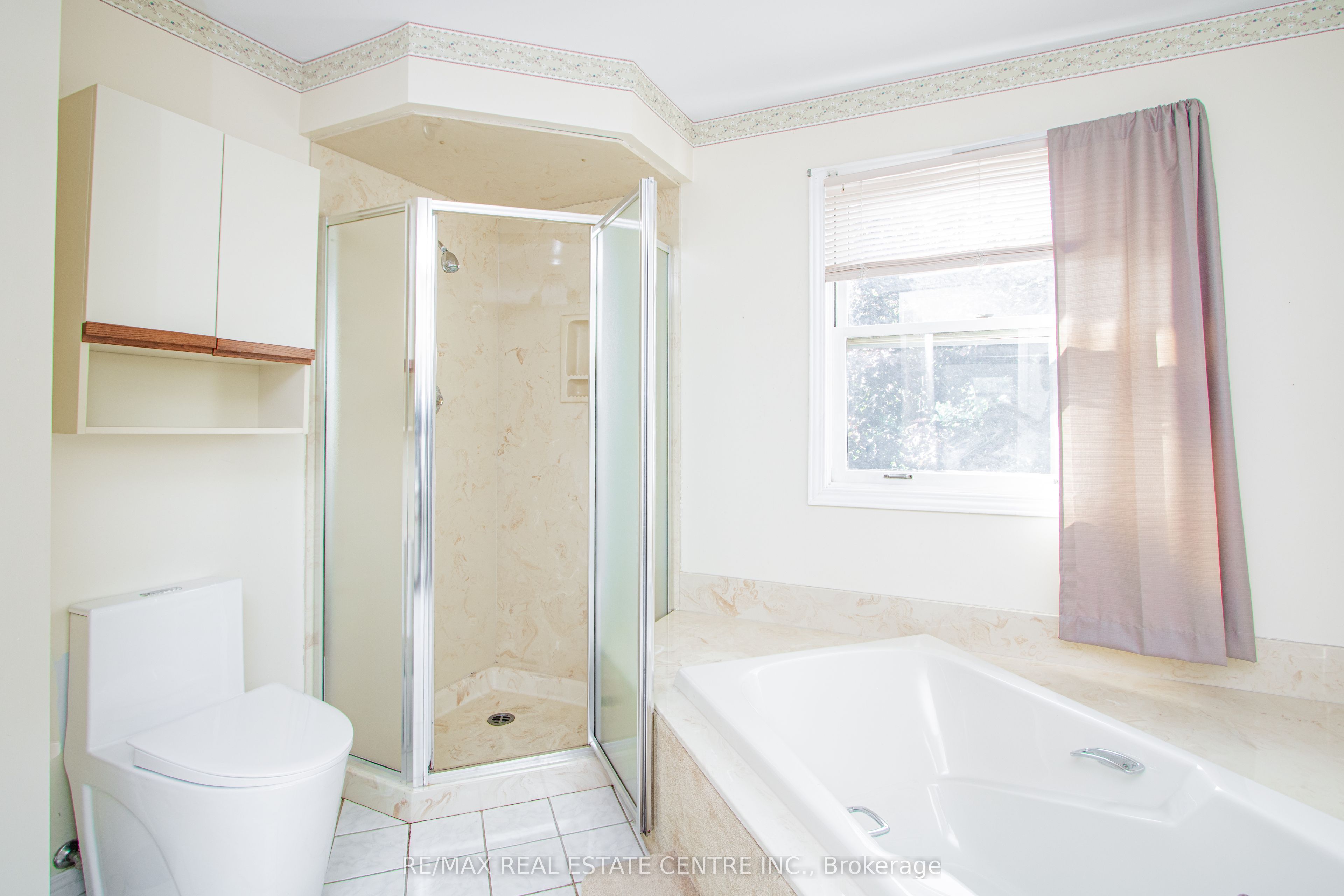 50 Ambleside Drive Property Photo 33