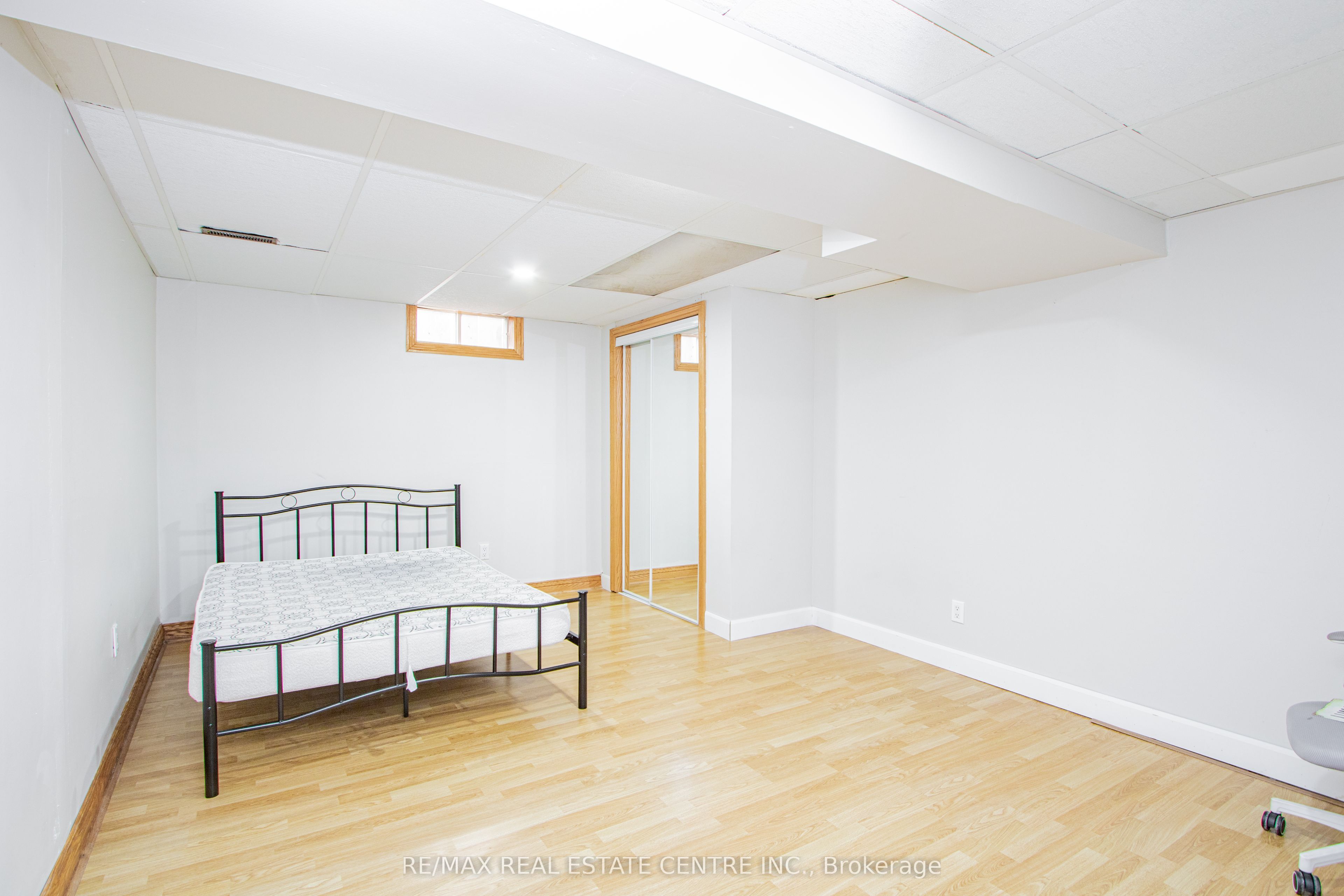 50 Ambleside Drive Property Photo 39