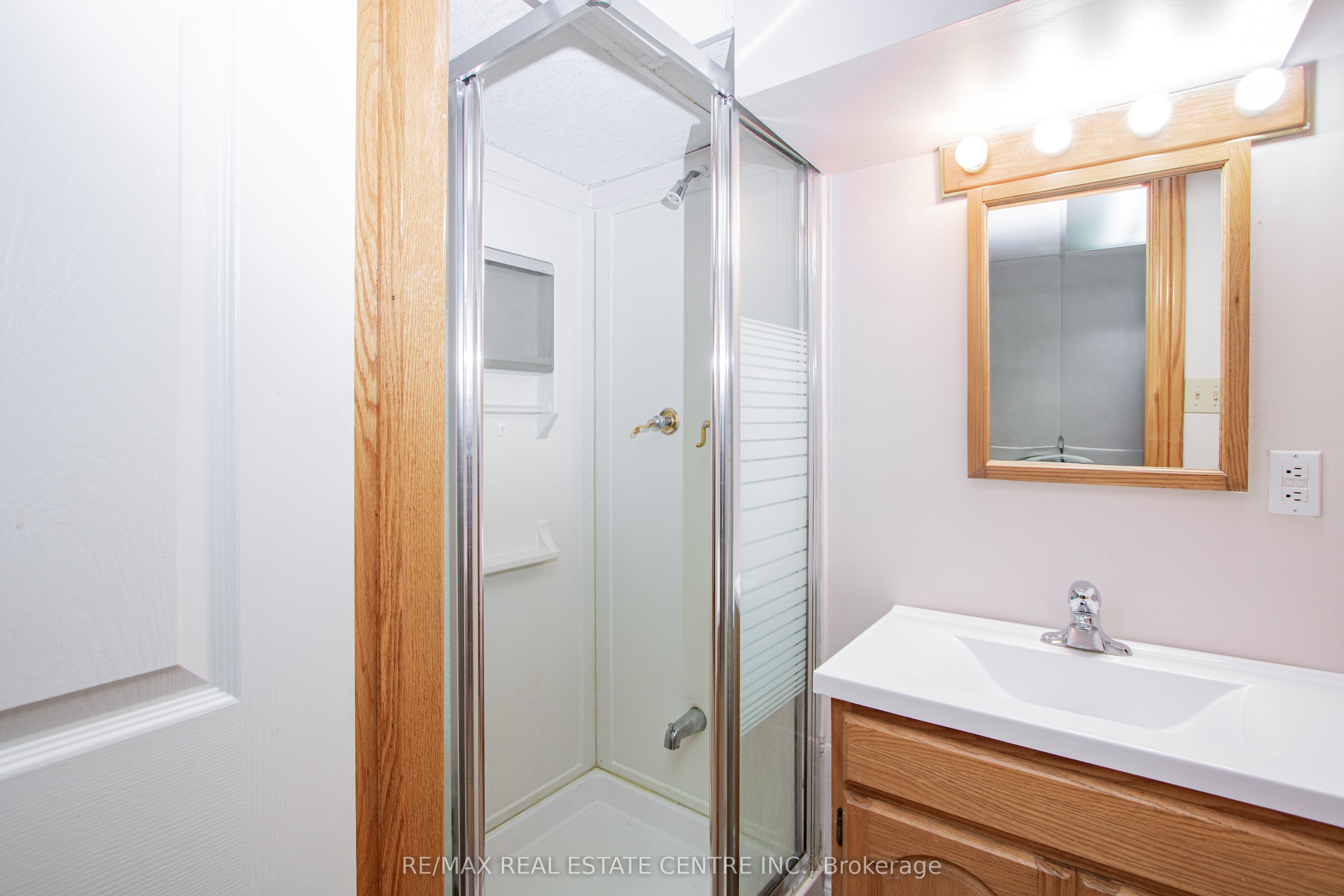 50 Ambleside Drive Property Photo 40