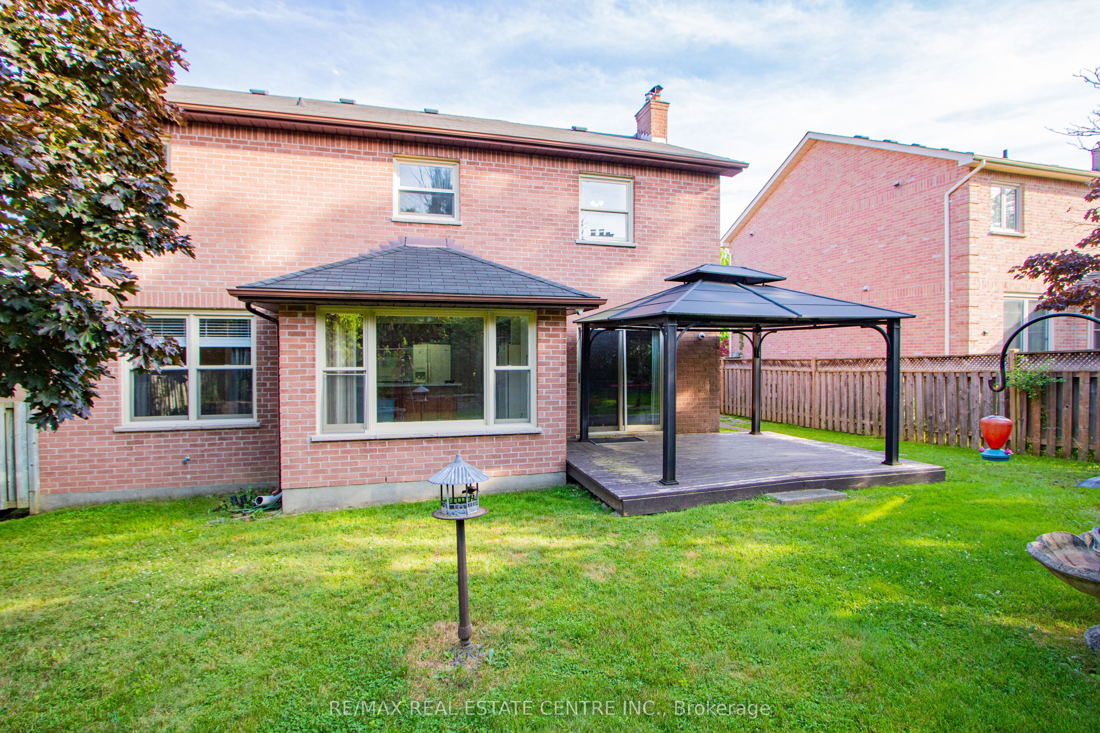 50 Ambleside Drive Property Photo 47