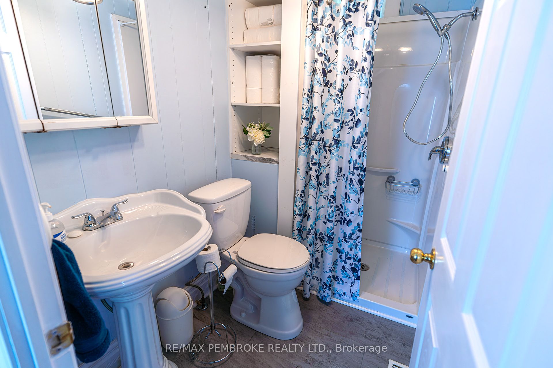 1110 Bronx Street Property Photo 14