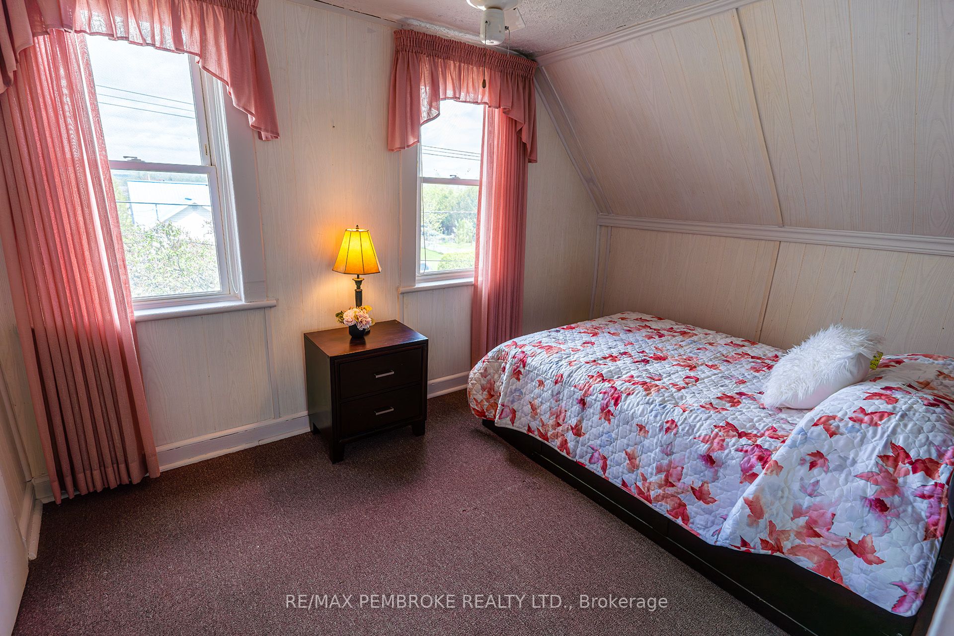 1110 Bronx Street Property Photo 20