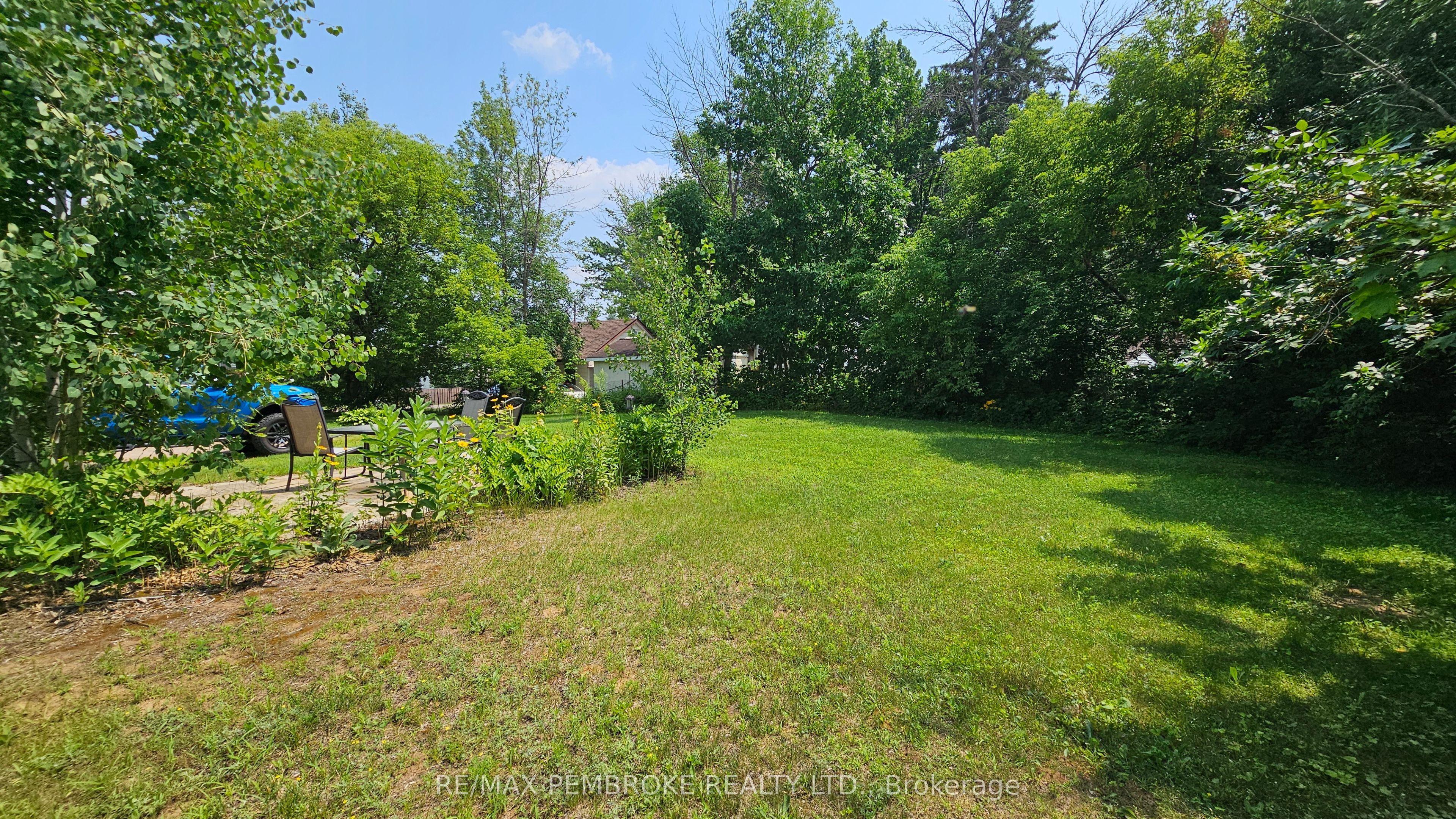 1110 Bronx Street Property Photo 29