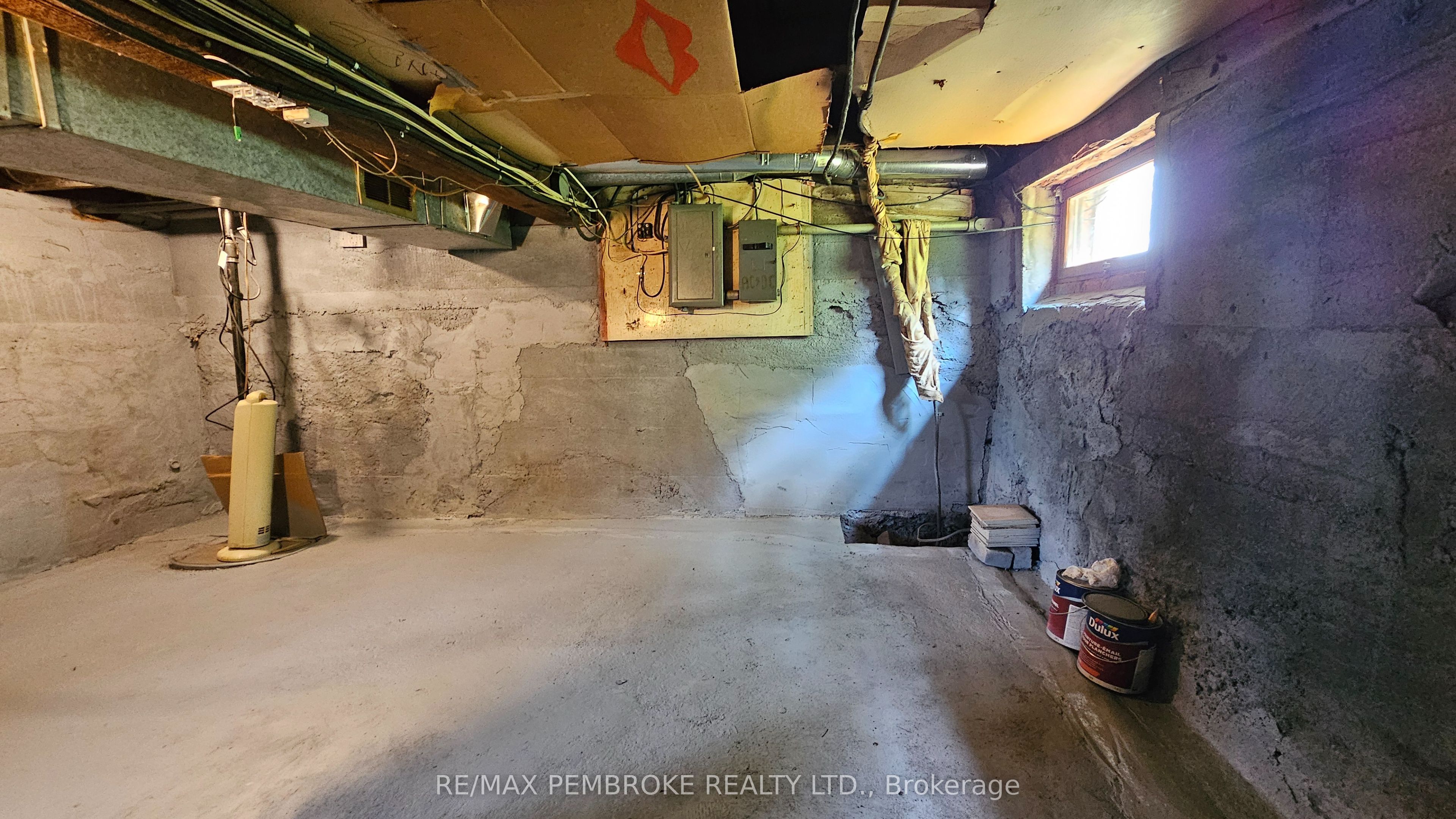 1110 Bronx Street Property Photo 34