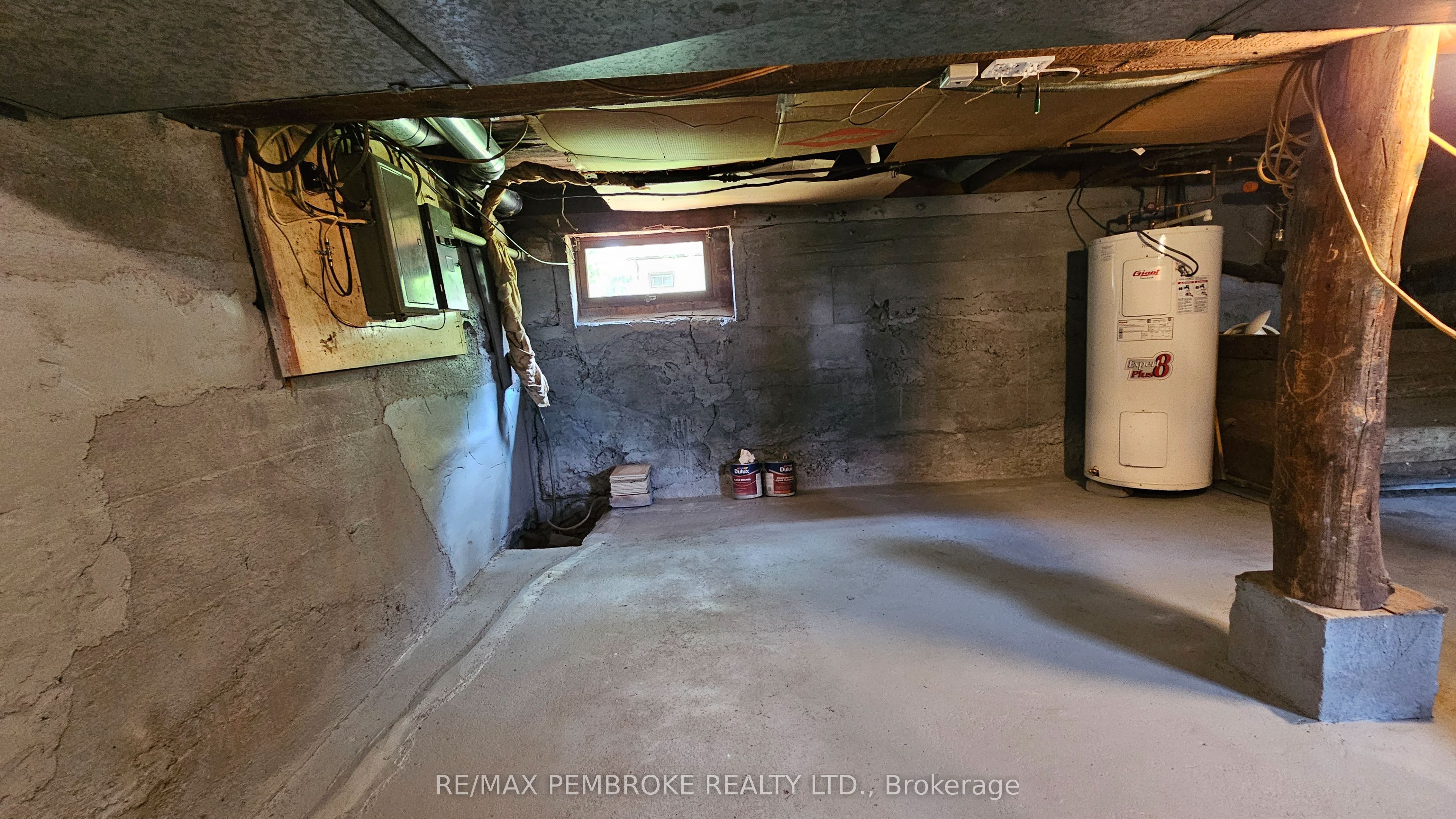 1110 Bronx Street Property Photo 35