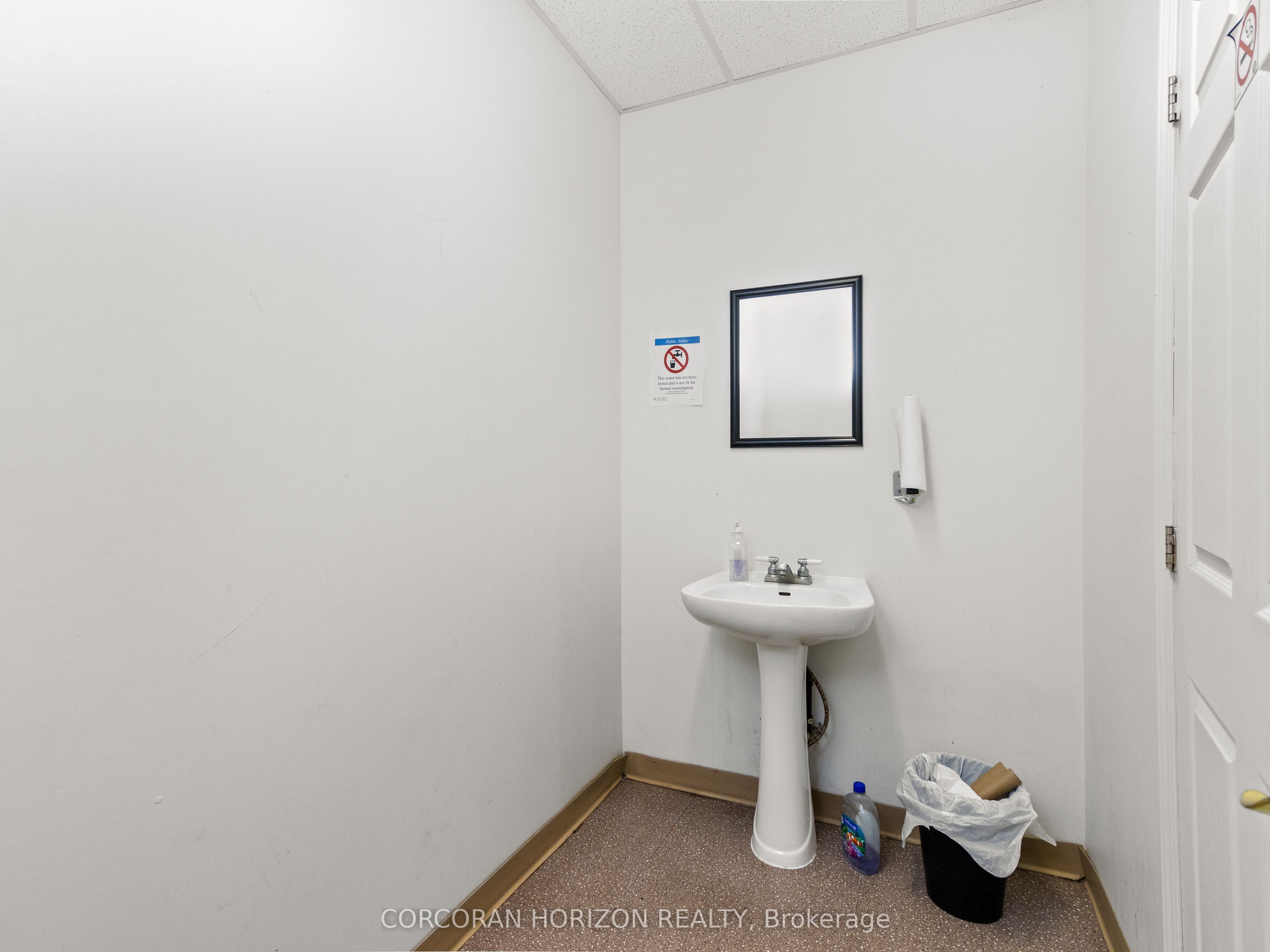 7384 Highway 6 Property Photo 12