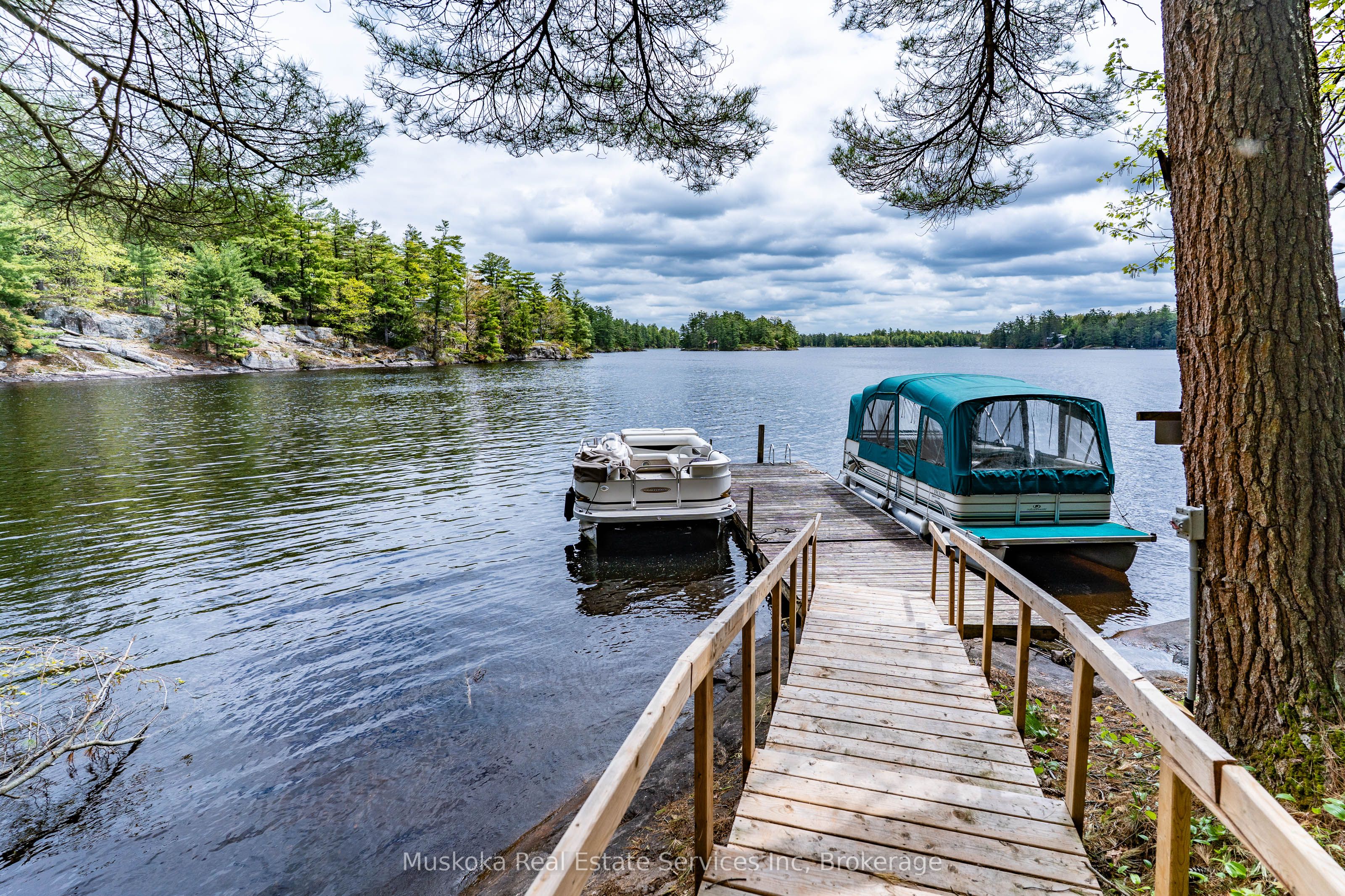 620 Kahshe Lake N/a Property Photo 4