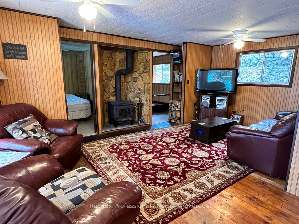 1097 Corylus Lane Property Photo 3