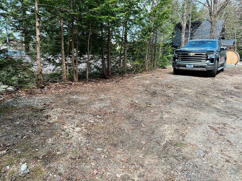 1097 Corylus Lane Property Photo 10