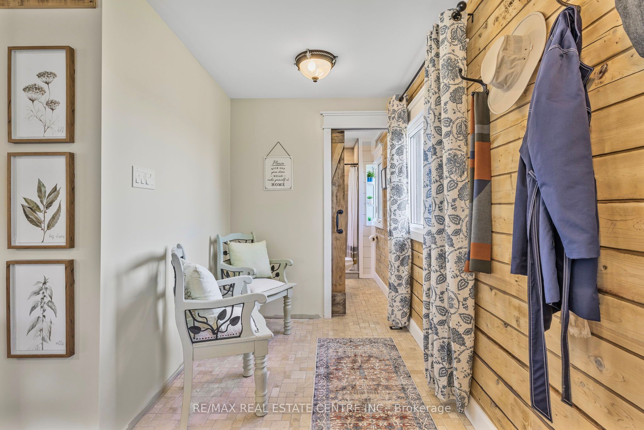 74019 24 - 25 Side Road Property Photo 6