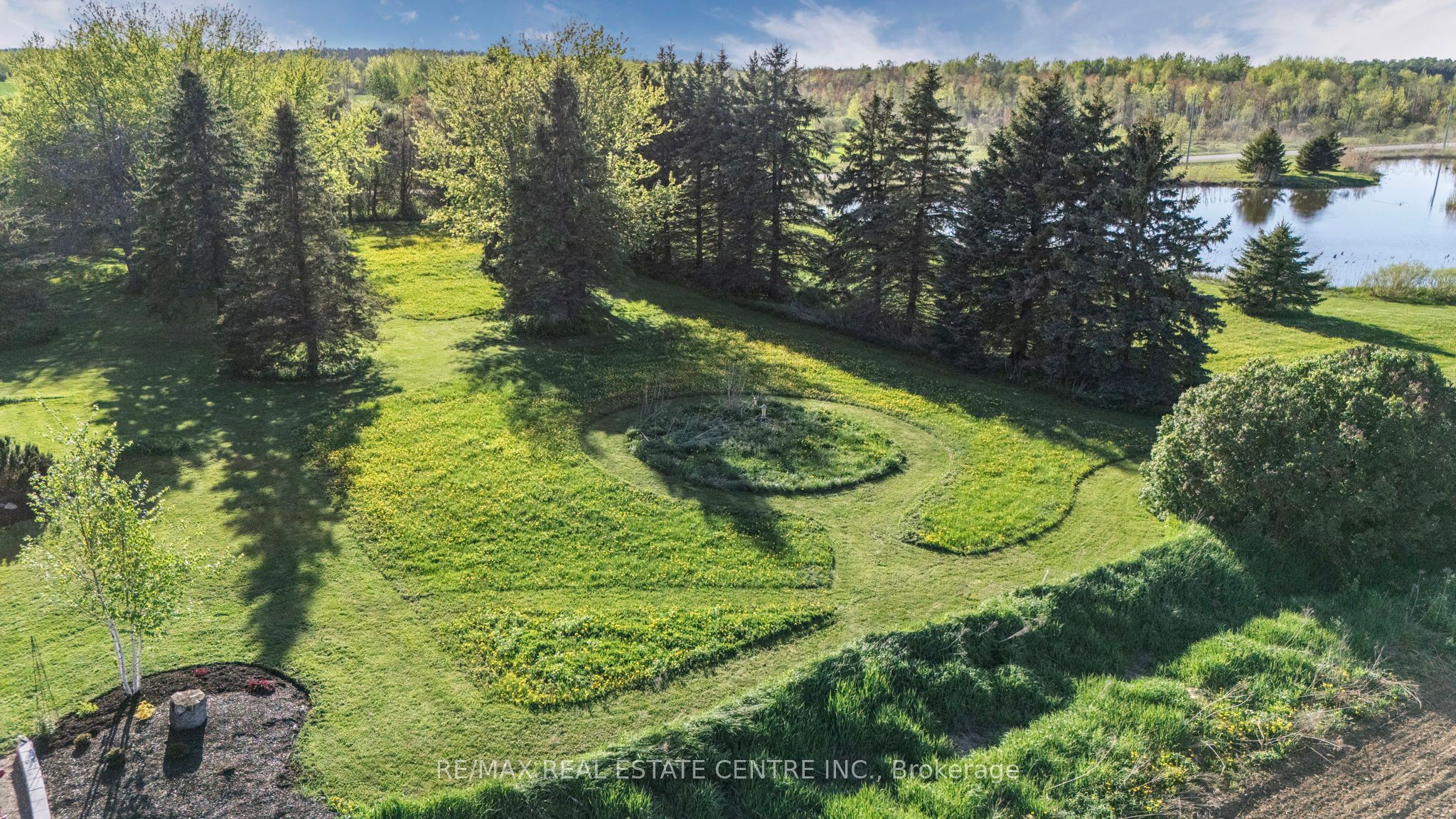 74019 24 - 25 Side Road Property Photo 43
