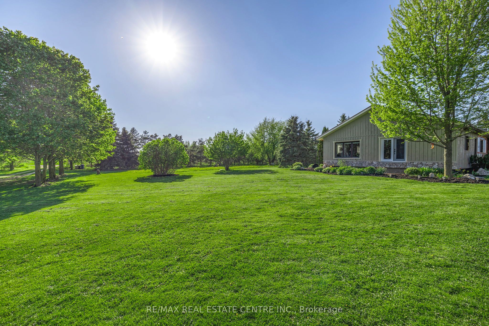 74019 24 - 25 Side Road Property Photo 47