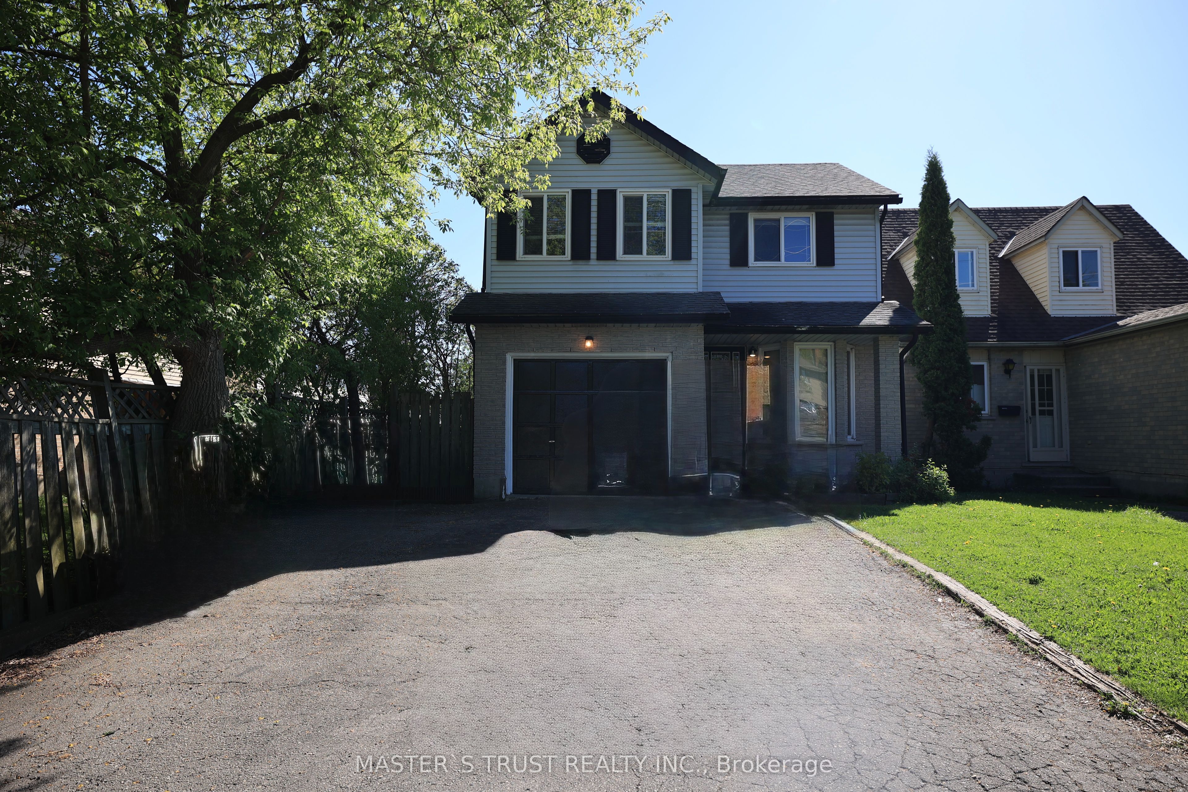559 Edinburgh Road Property Photo