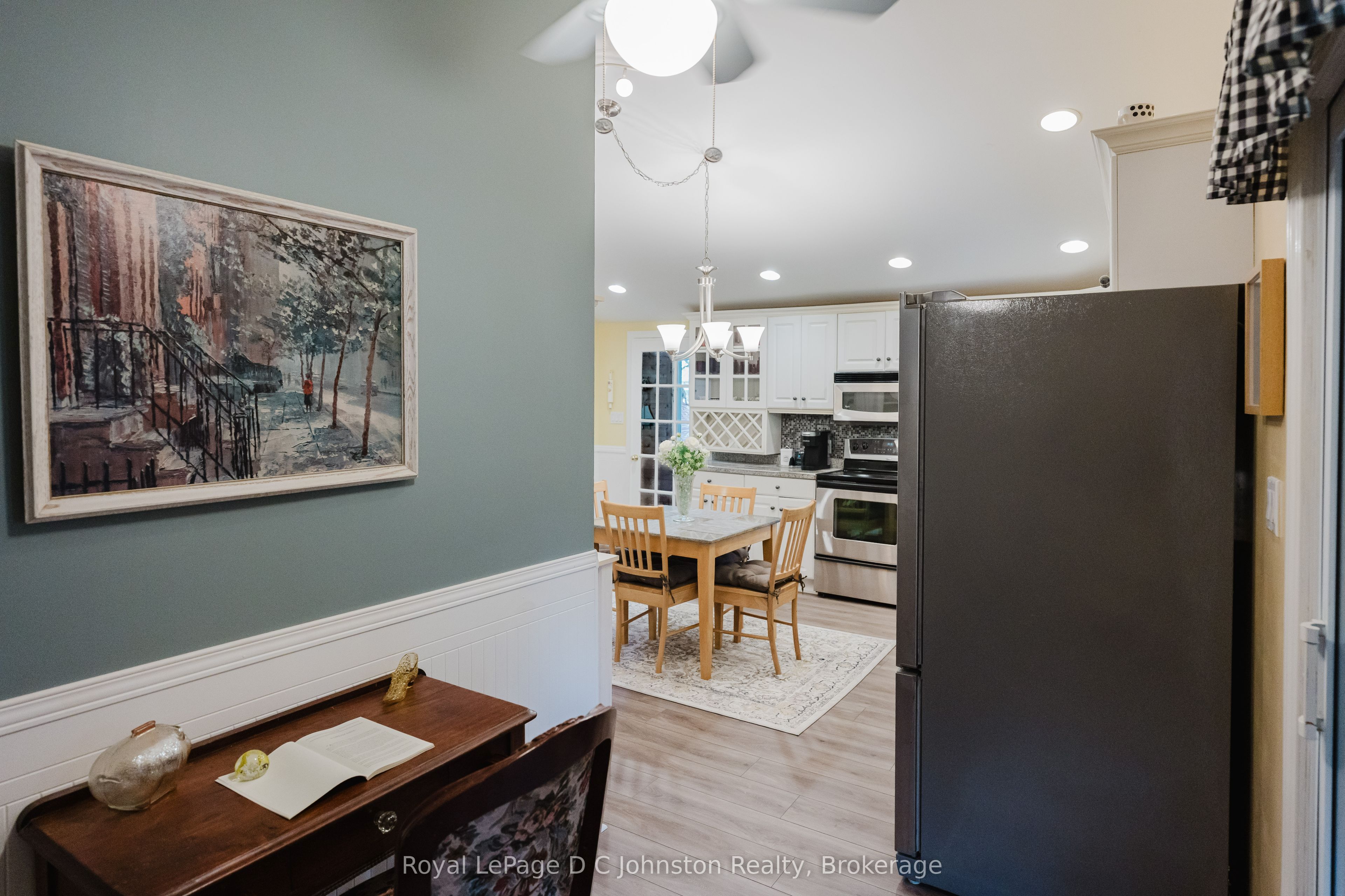 62 Grey Street N Property Photo 12